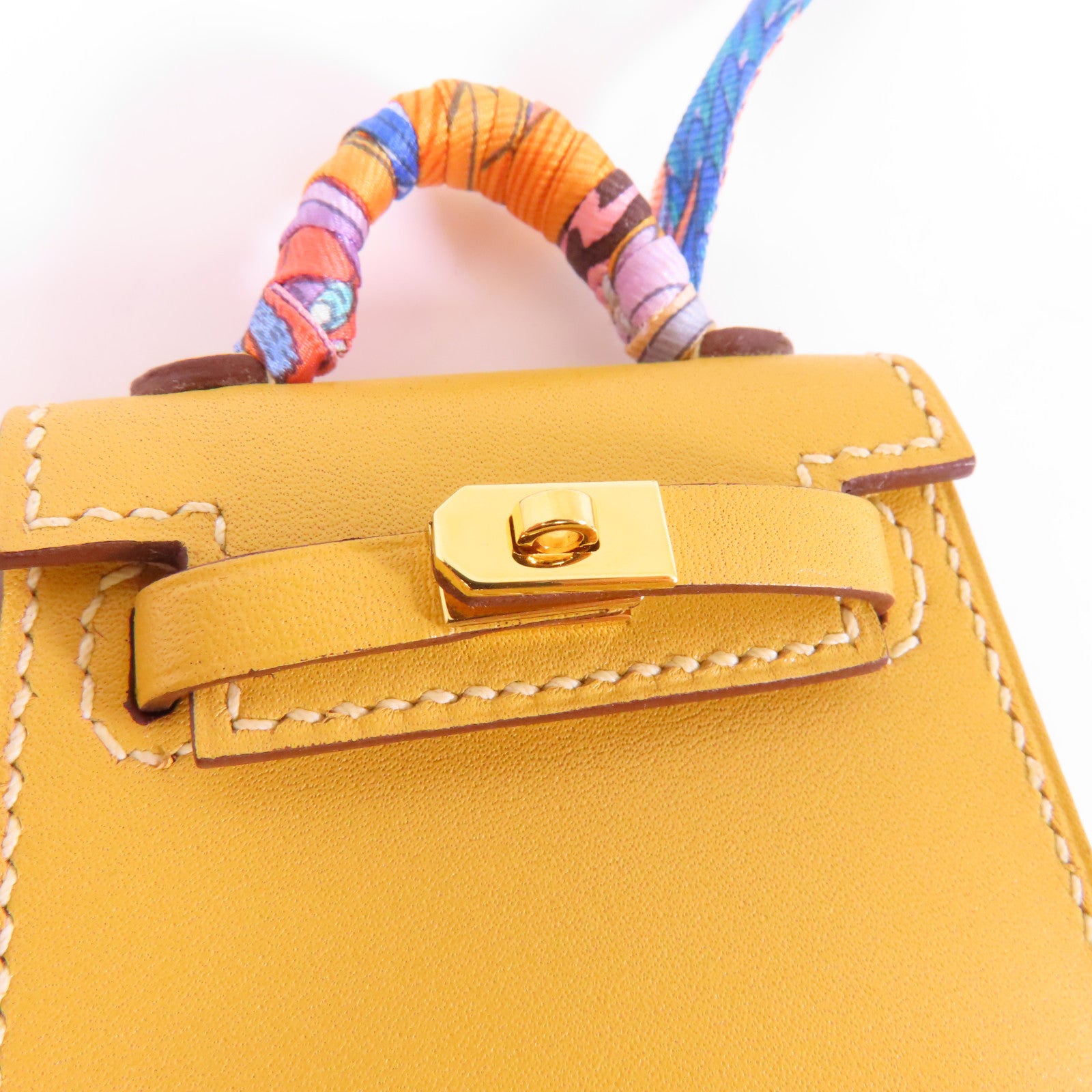 HERMES 【激減優惠】Tadelakt皮革Kelly Bag Charm金扣掛飾黃色