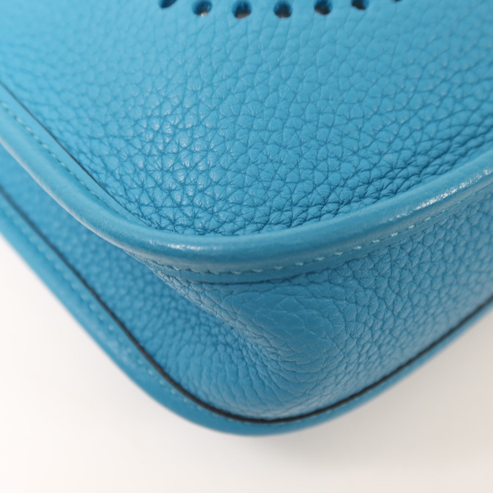 HERMES 【激減優惠】Clemence皮革Evelyne TPM銀扣肩背袋Bleu Paon