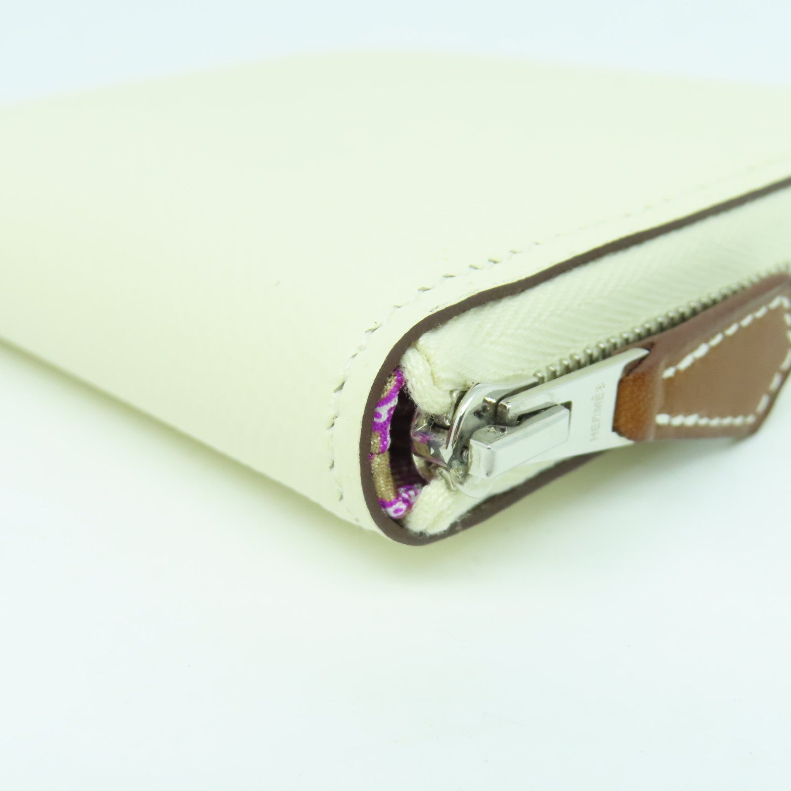 HERMES Epsom皮革Silk In Compact銀扣錢包白色