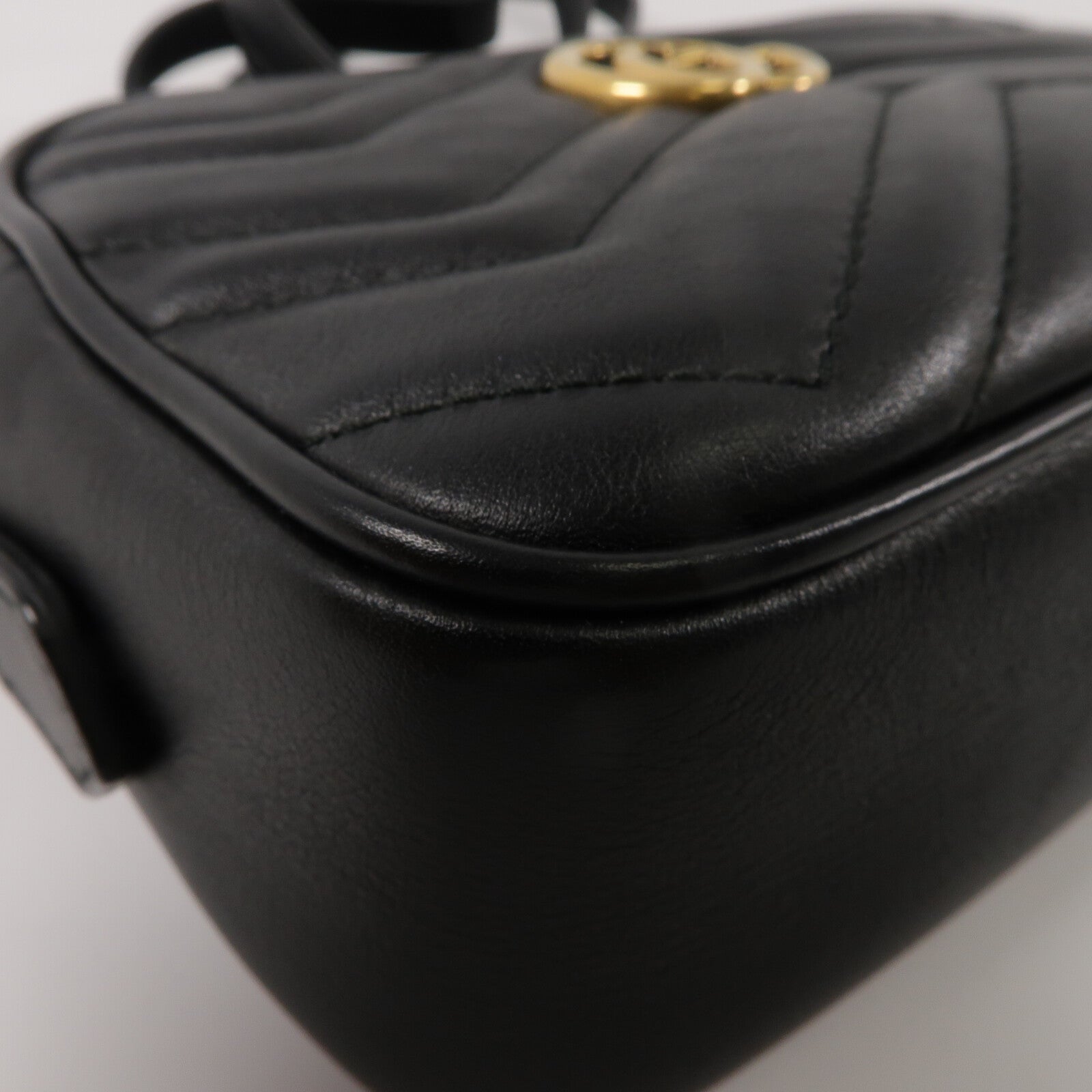 GUCCI 羊皮皮革GG Marmont Mini鏈帶肩背袋
