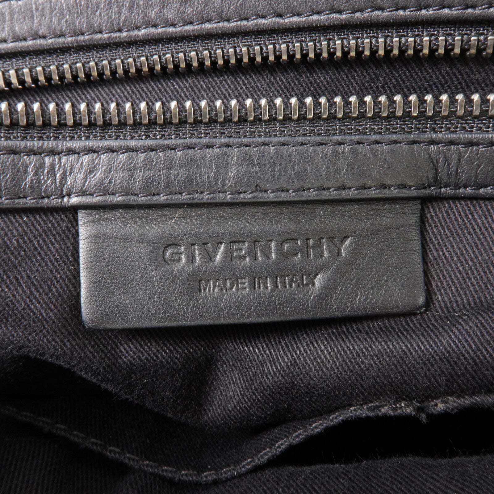 GIVENCHY 牛皮皮革Pandora Medium手挽肩背兩用袋
