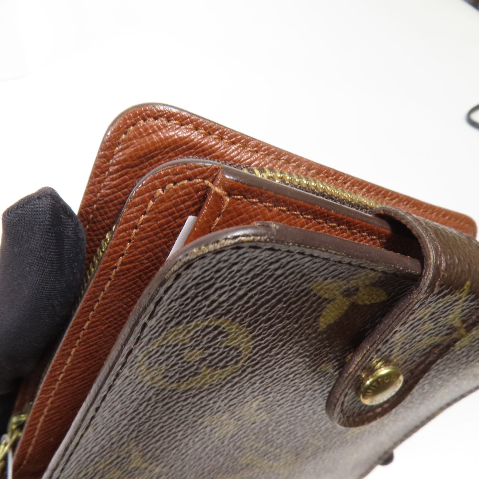 LOUIS VUITTON Monogram Compact Zip Wallet金扣錢包