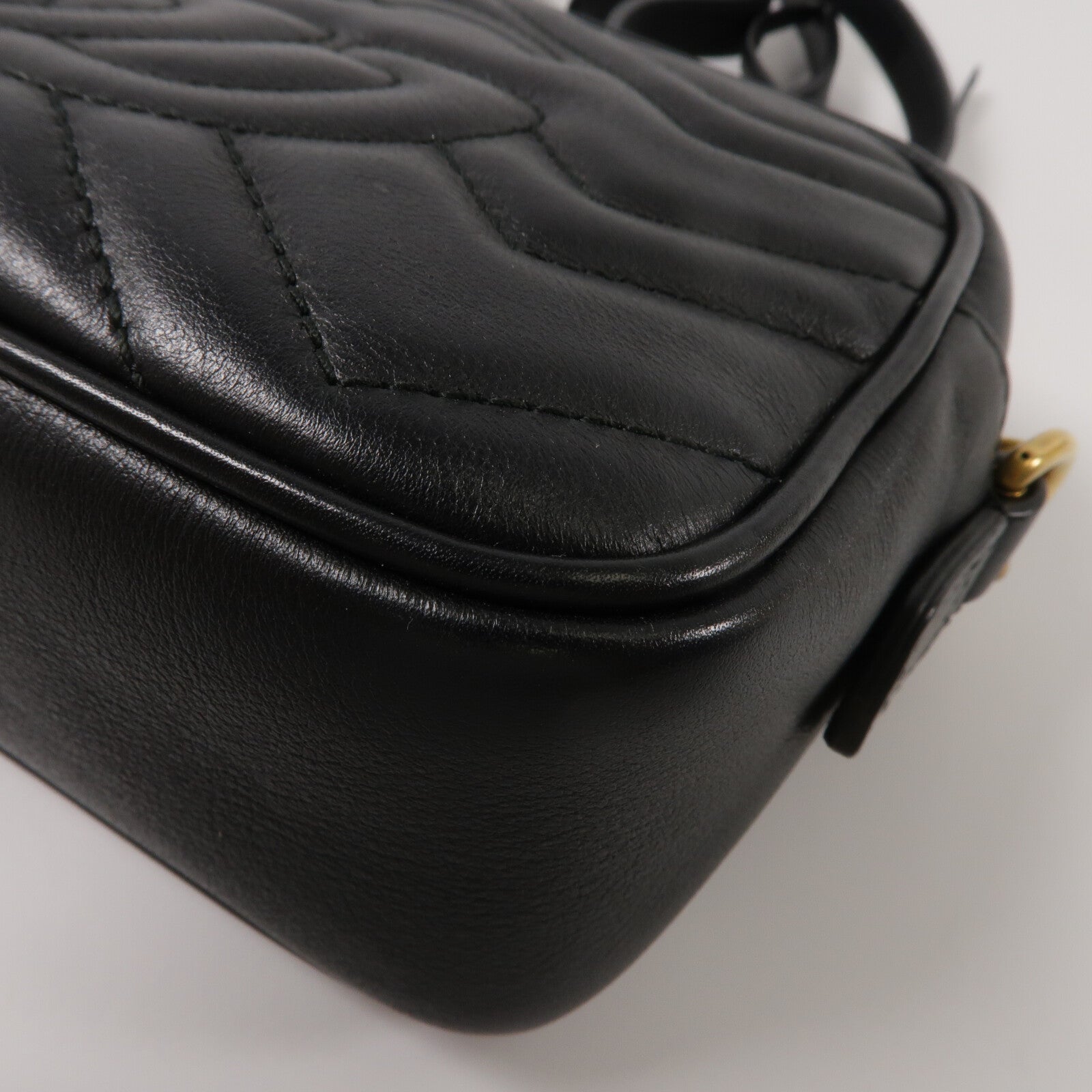 GUCCI 羊皮皮革GG Marmont Mini鏈帶肩背袋