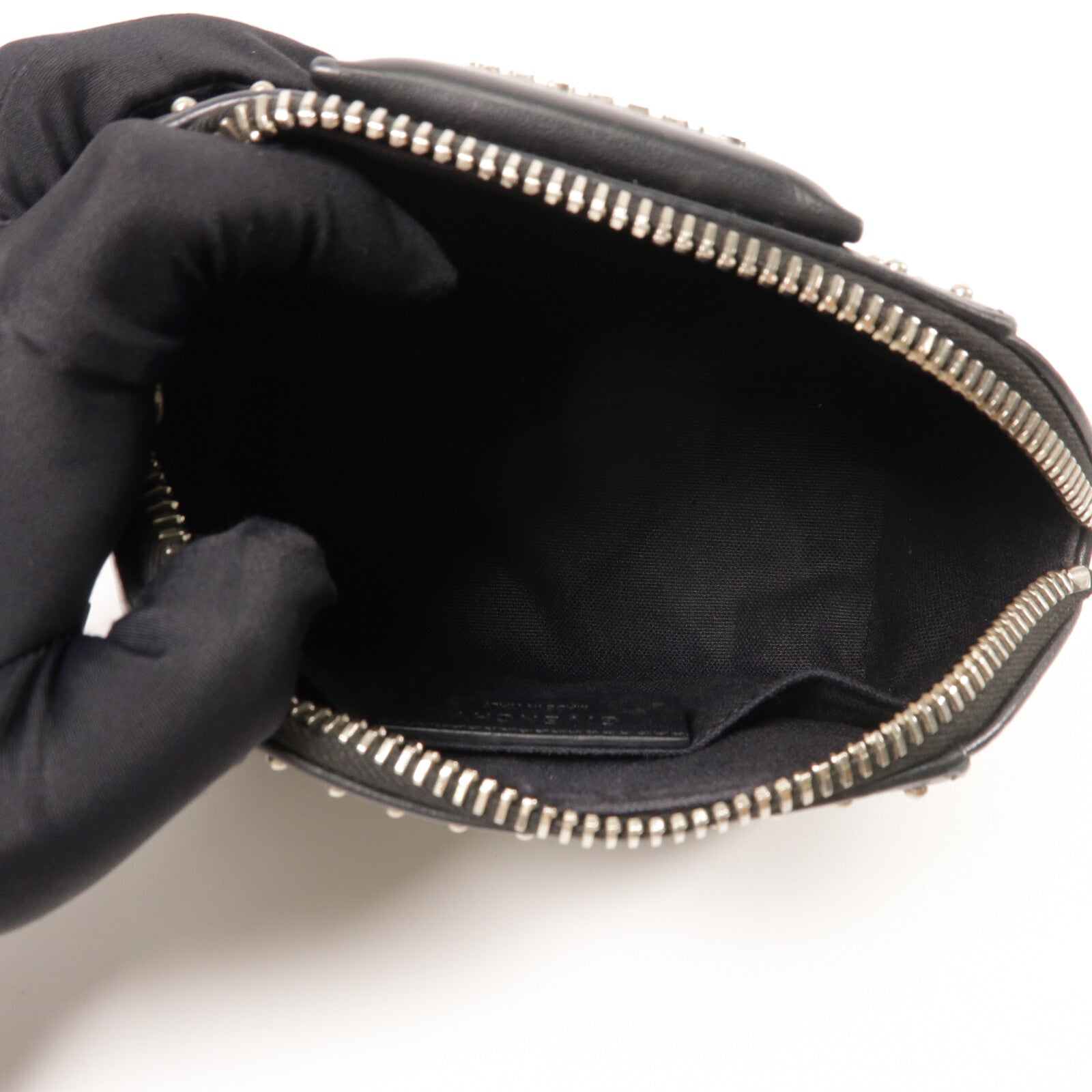 GIVENCHY 牛皮皮革Autigonal Clutch手拿包
