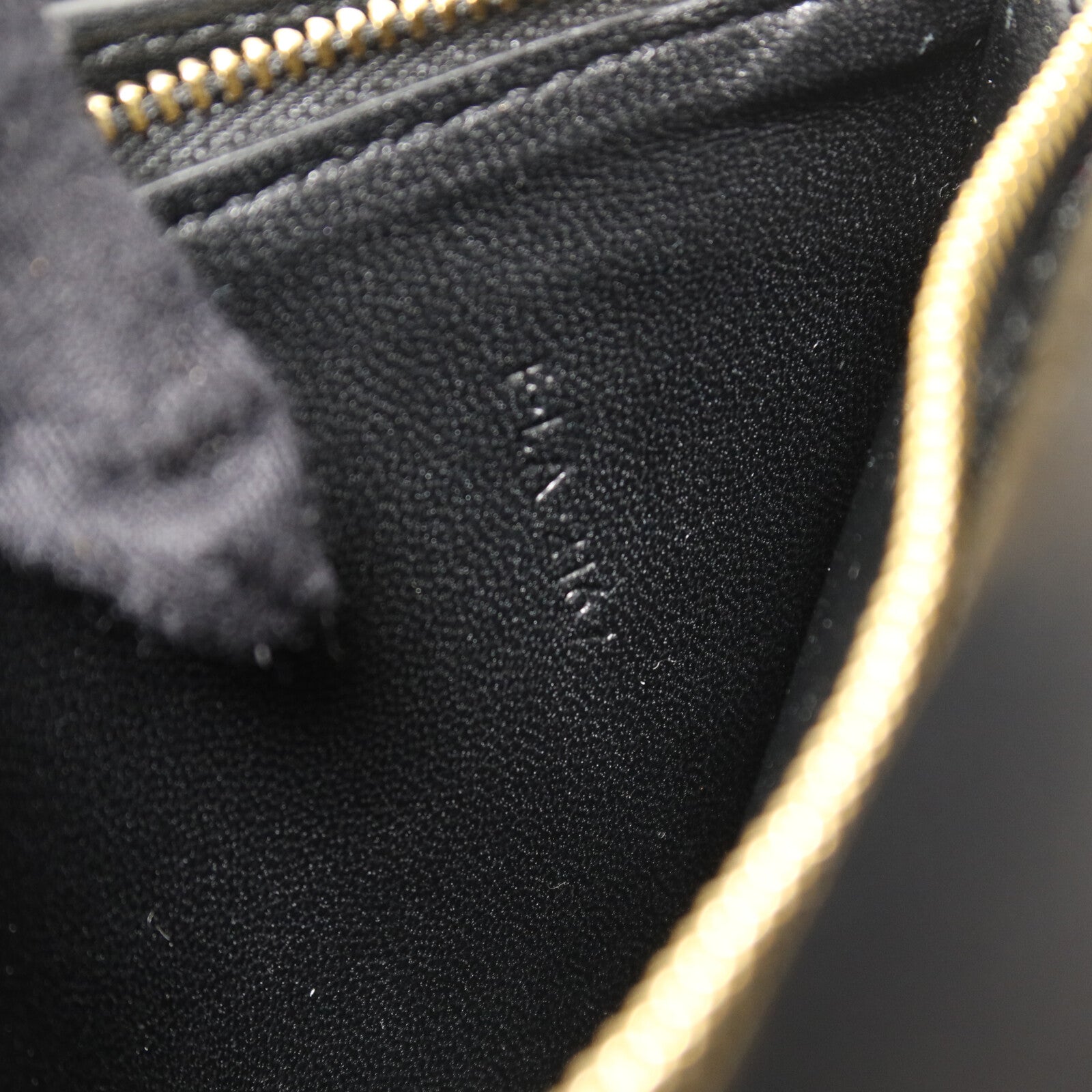 CELINE 牛皮皮革Classic Box Medium肩背袋