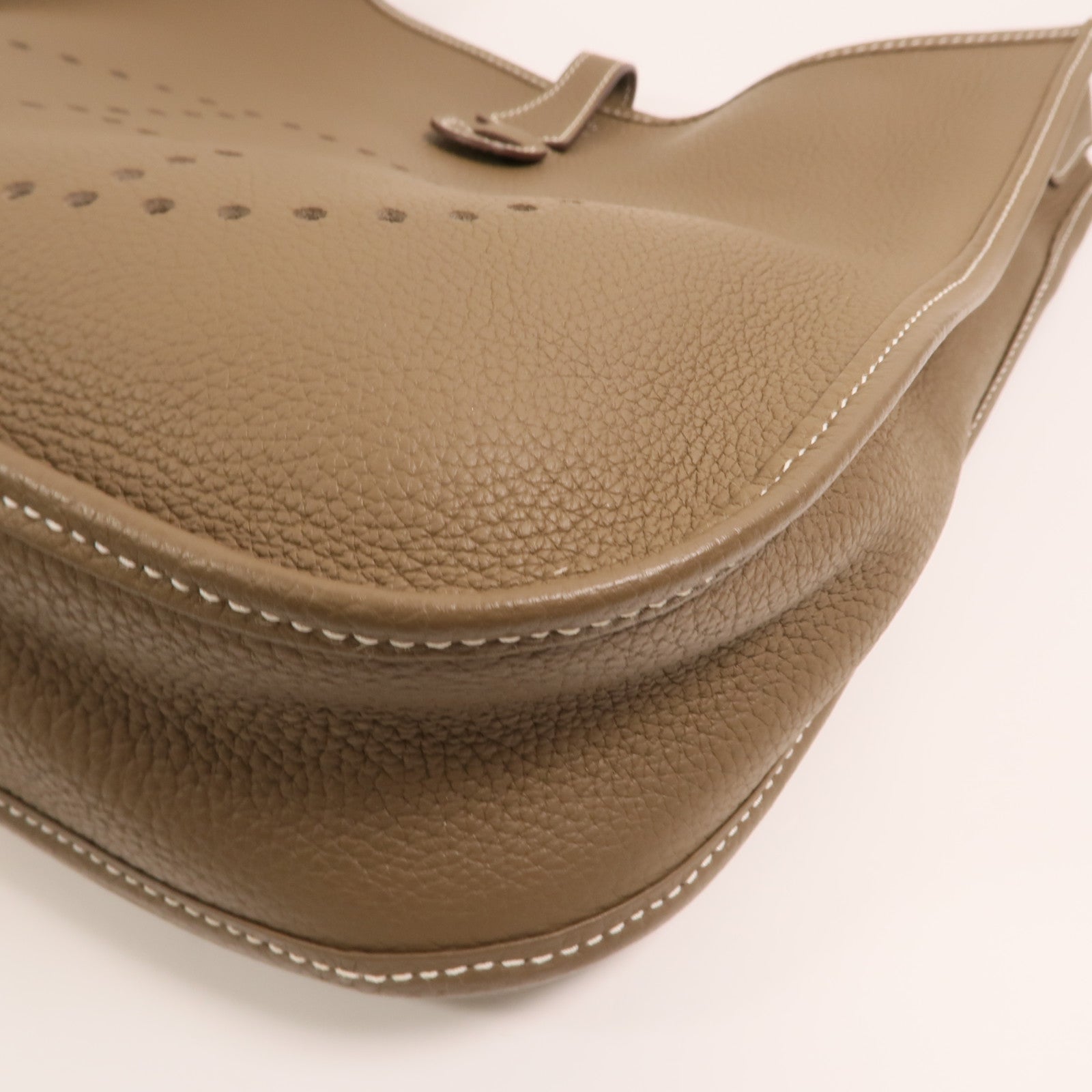 HERMES Clemence皮革Evelyne PM銀扣肩背袋Etoupe