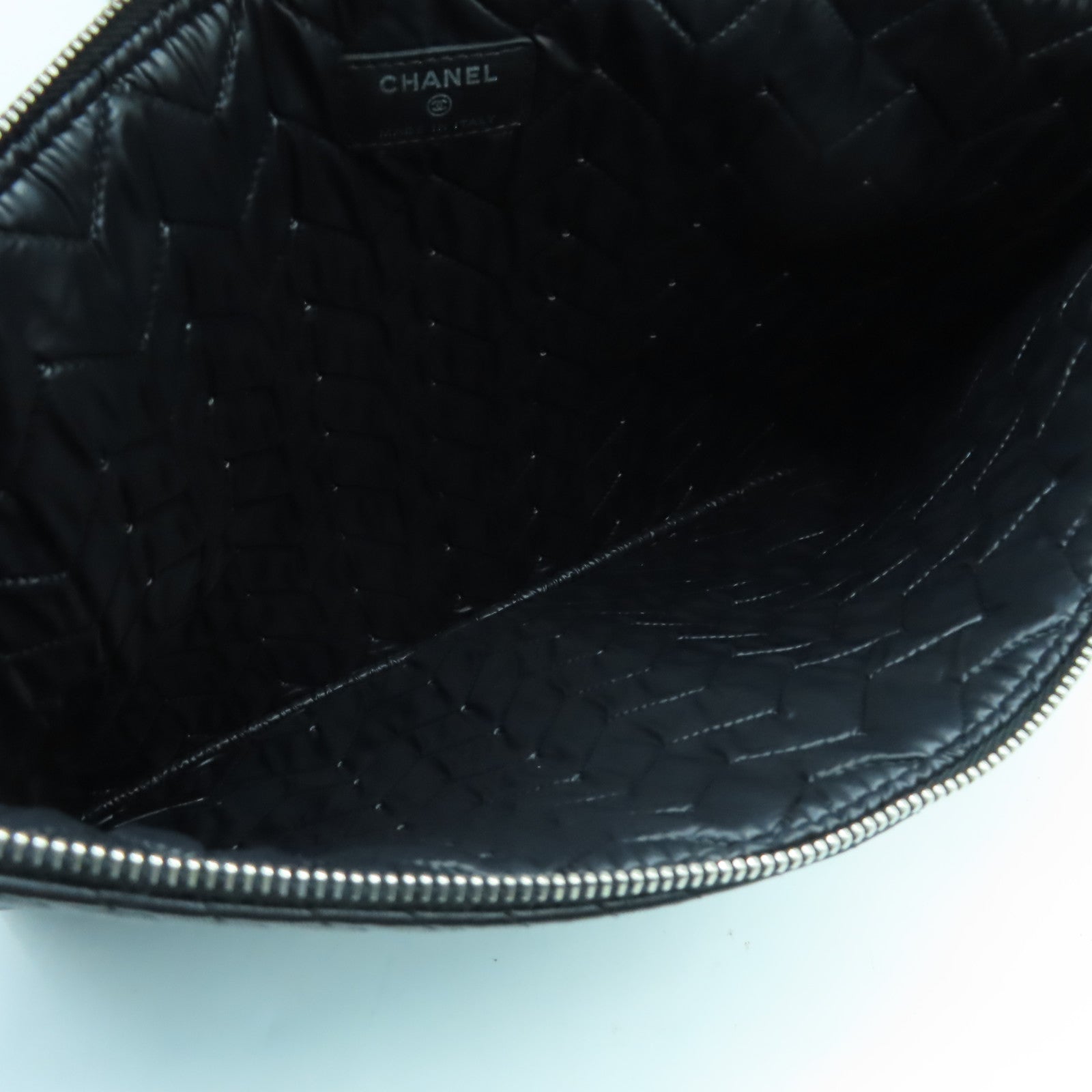 CHANEL 【激減優惠】斜紋羊皮皮革Clutch Bag銀扣手拿包黑色