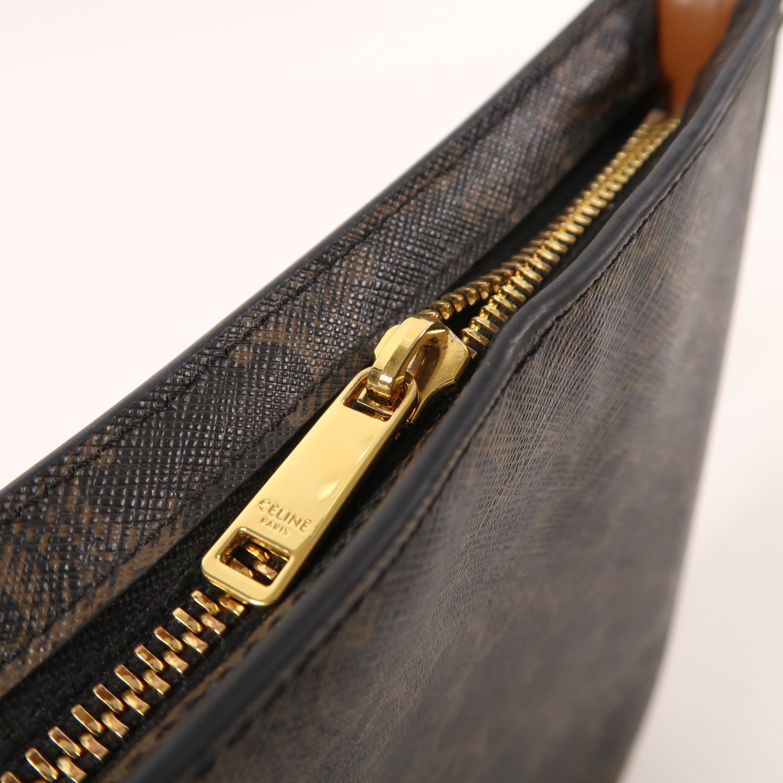 CELINE 塗層帆布Croque金扣肩背袋