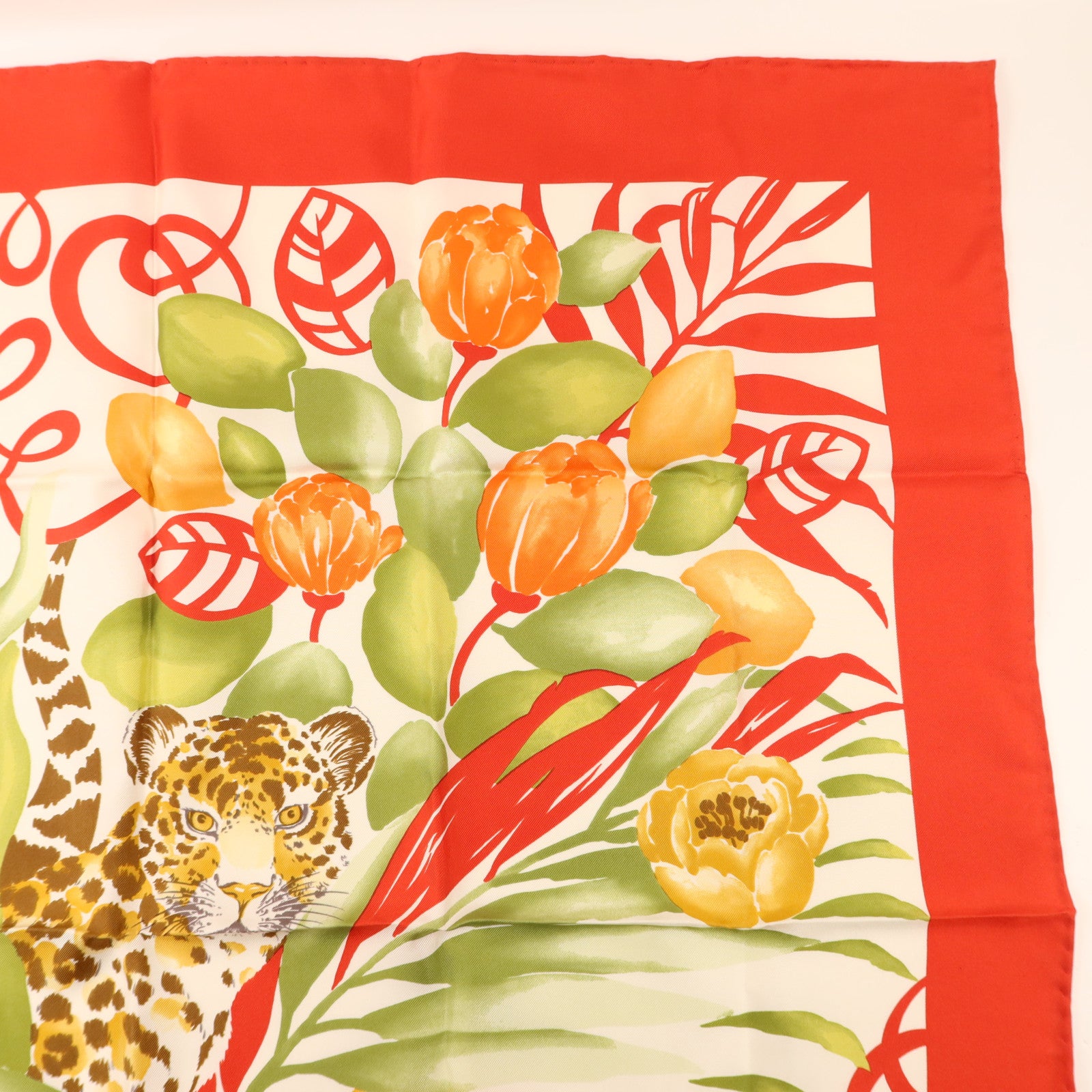 Salvatore Ferragamo 【激減優惠】絲質Scarf 64x64絲巾