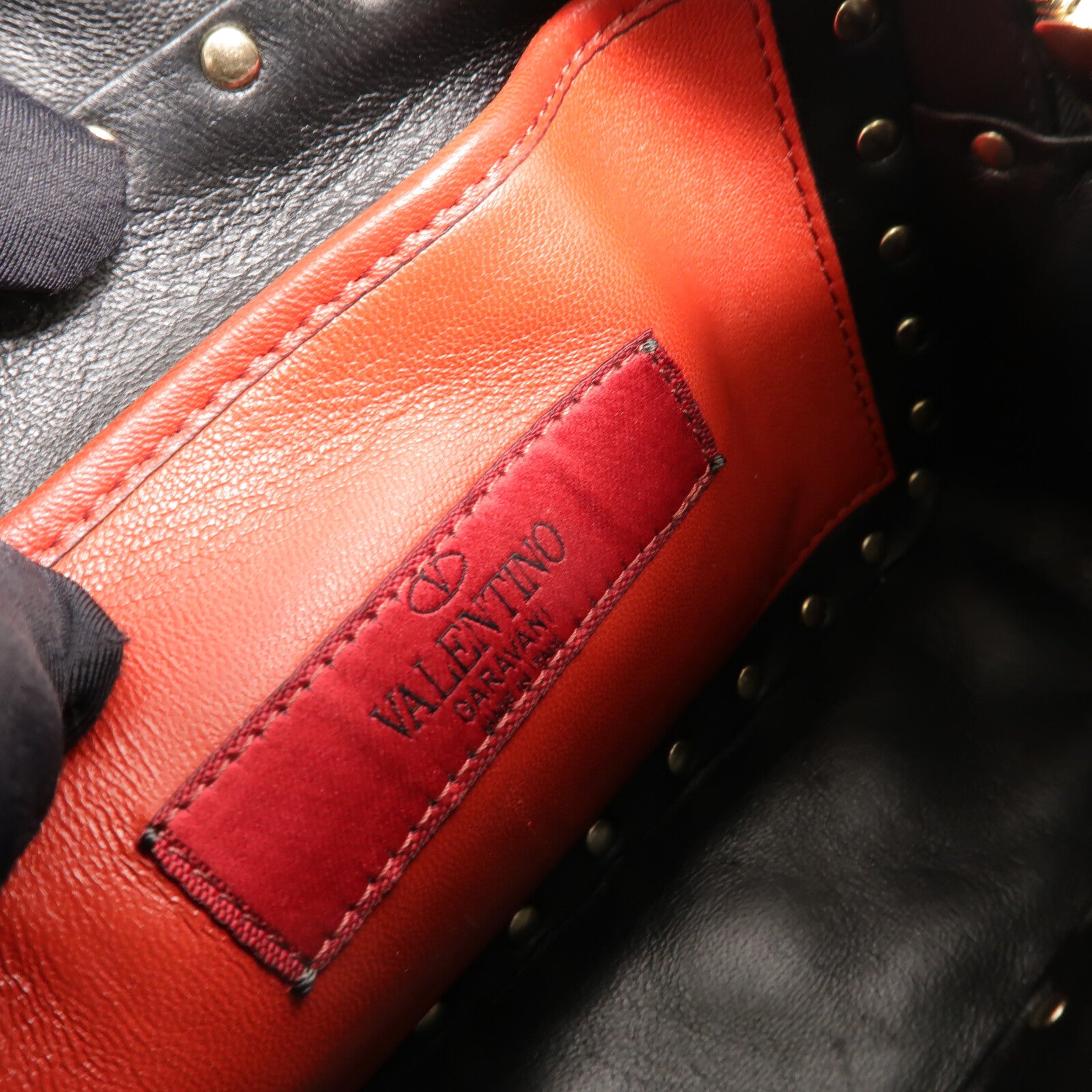 Valentino 牛皮皮革Rockstud Spike肩背袋