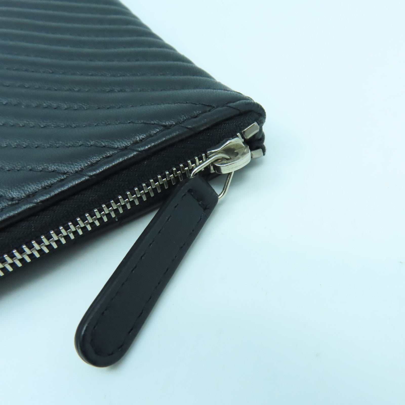 CHANEL 【激減優惠】斜紋羊皮皮革Clutch Bag銀扣手拿包黑色