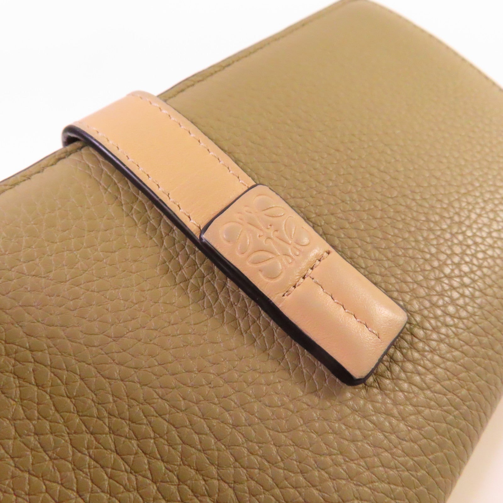 LOEWE 【激減優惠】牛皮皮革Long Vertical Wallet長錢包灰色