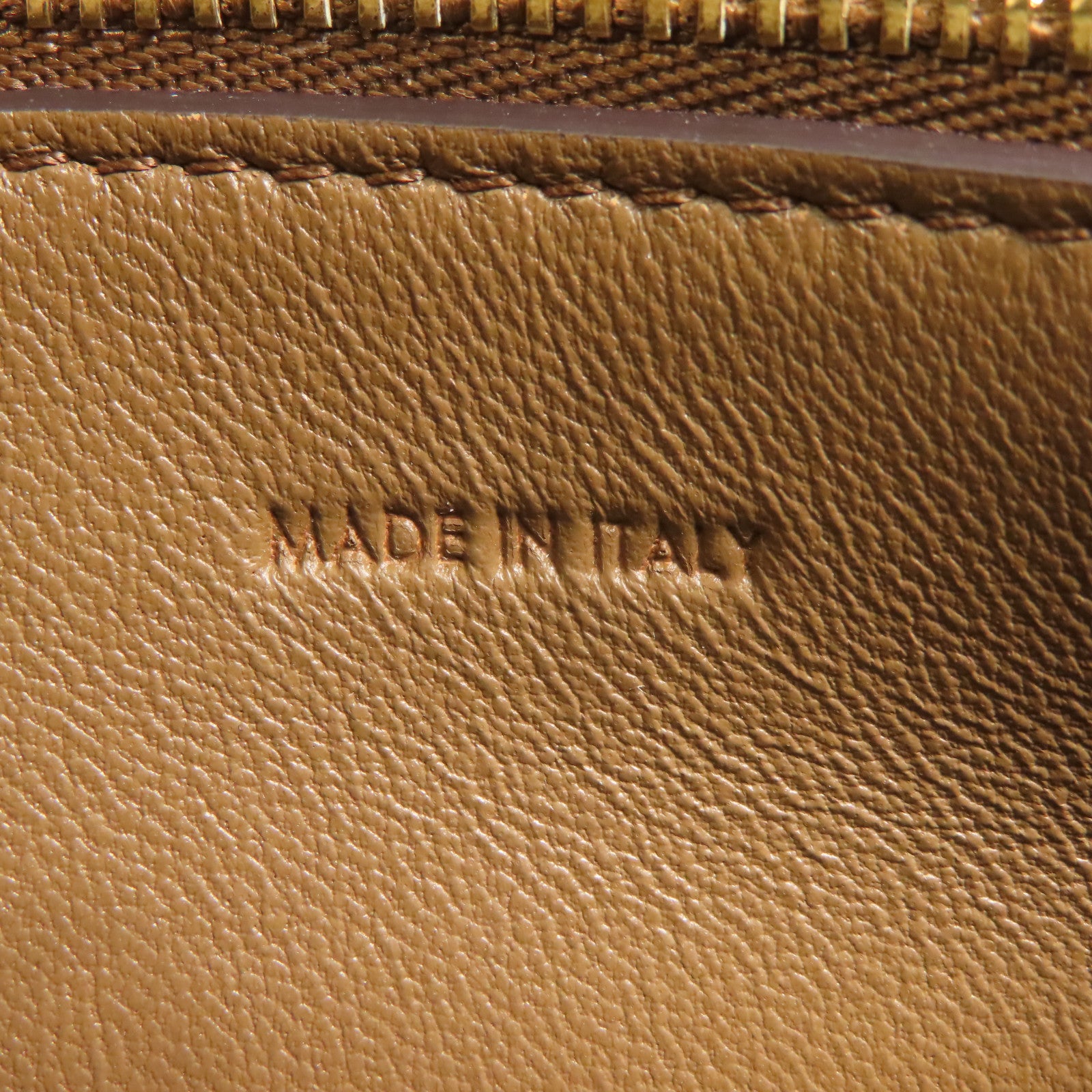 CELINE 牛皮皮革Classic Box金扣肩背袋