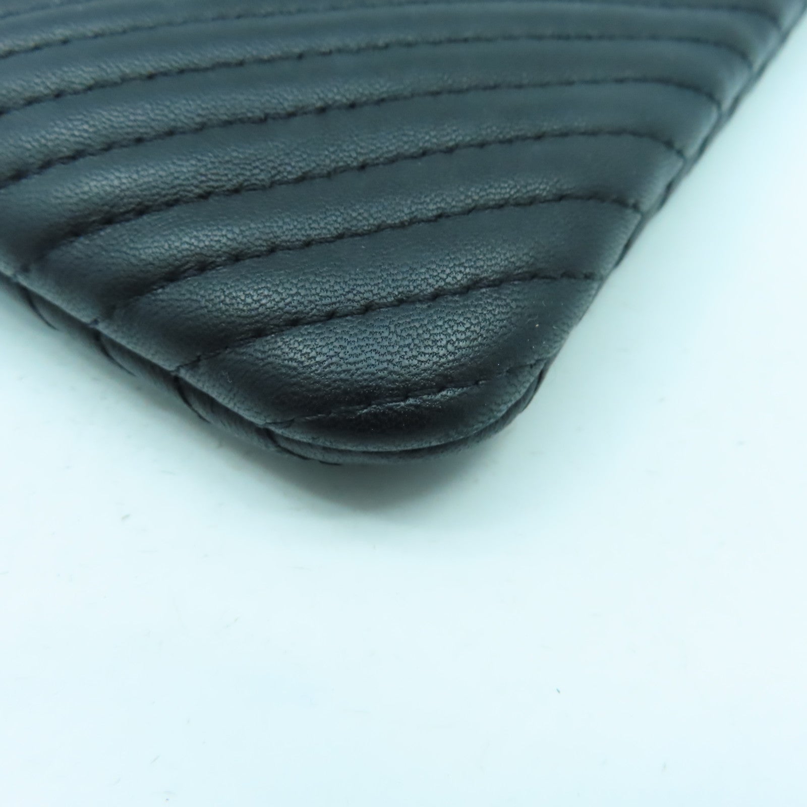 CHANEL 【激減優惠】斜紋羊皮皮革Clutch Bag銀扣手拿包黑色