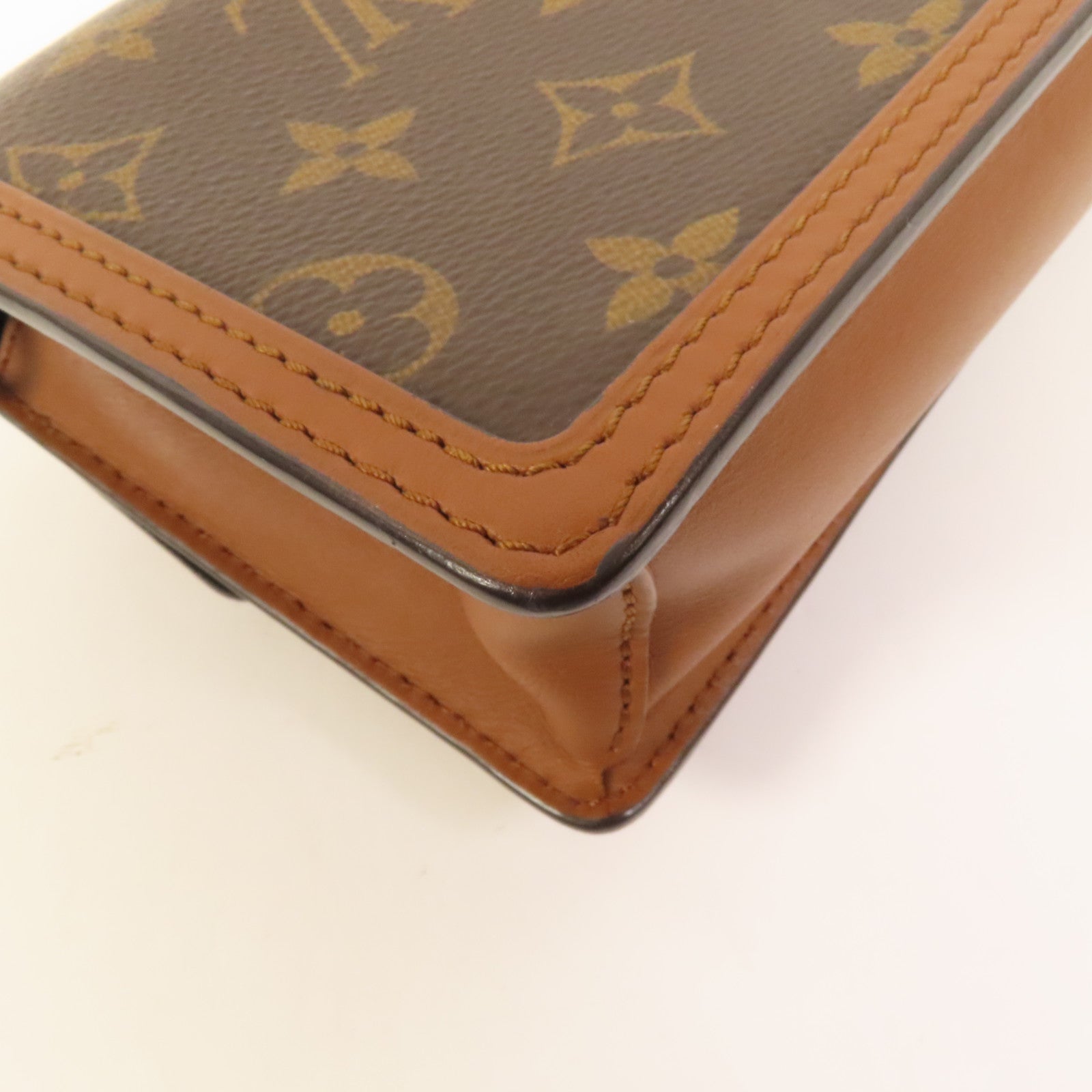 LOUIS VUITTON 【激減優惠】Dauphine Wallet On Chain金扣肩背袋