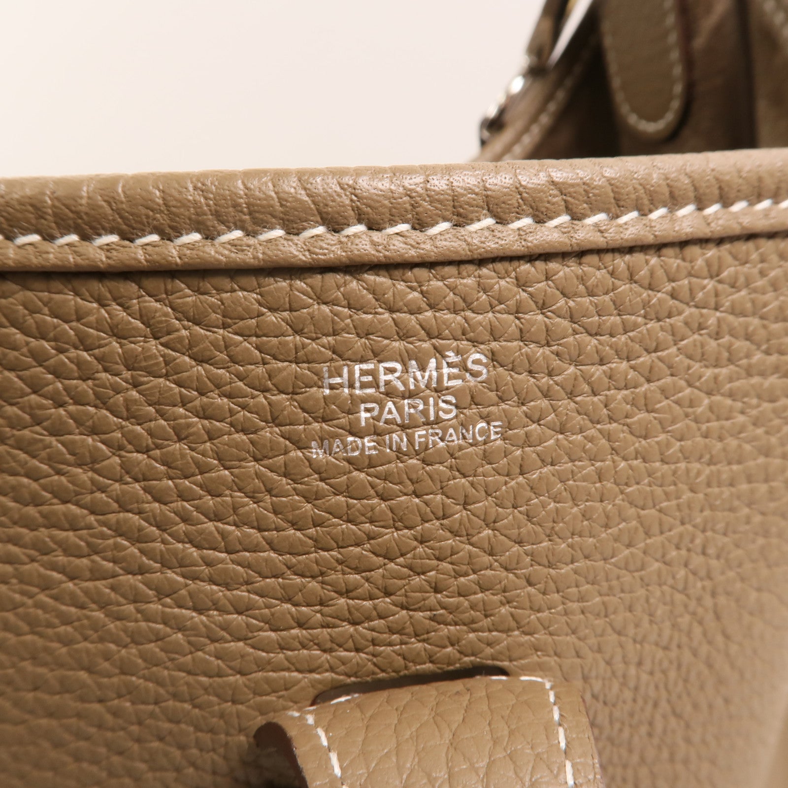 HERMES Clemence皮革Evelyne PM銀扣肩背袋Etoupe