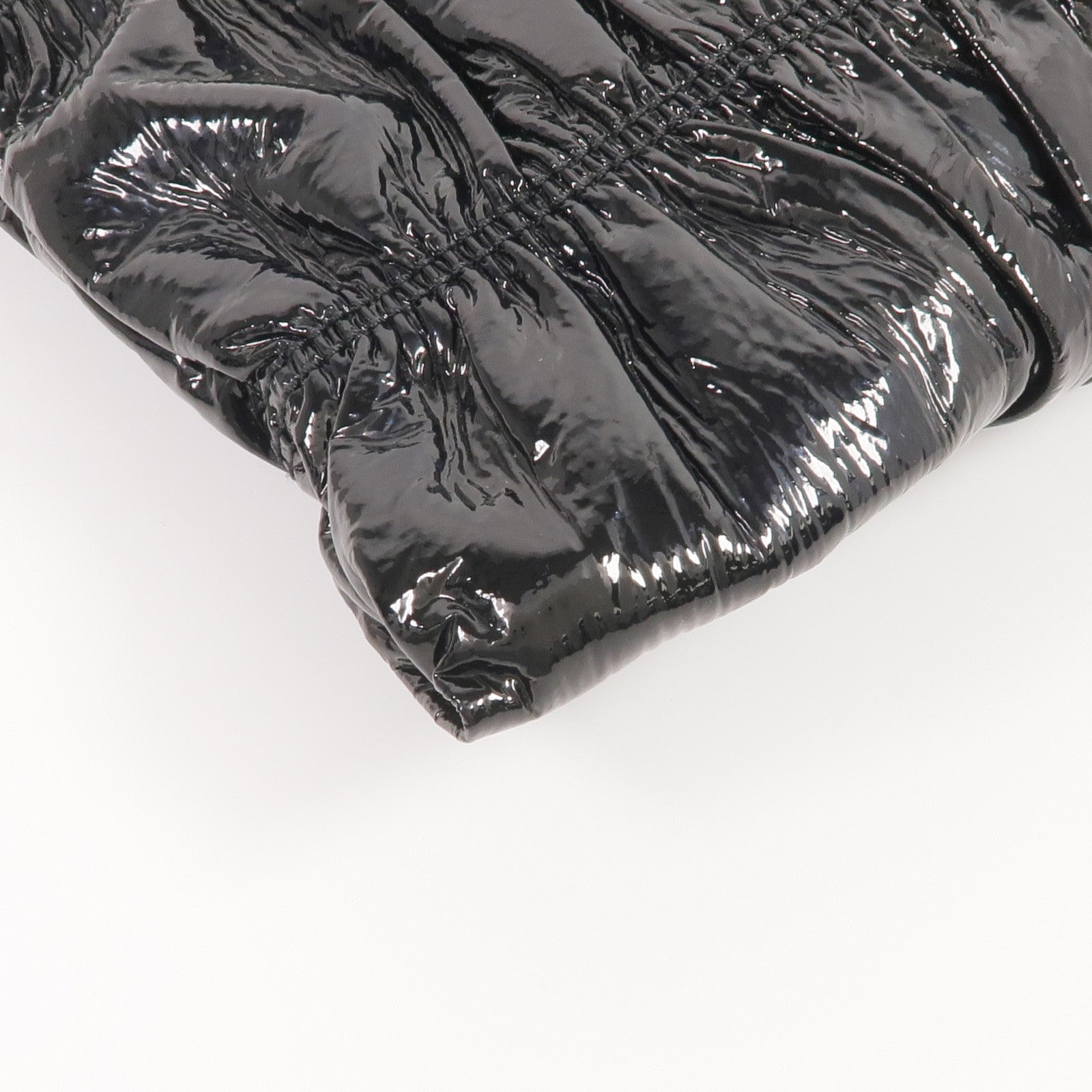 PRADA 漆皮皮革Clutch金扣手拿包