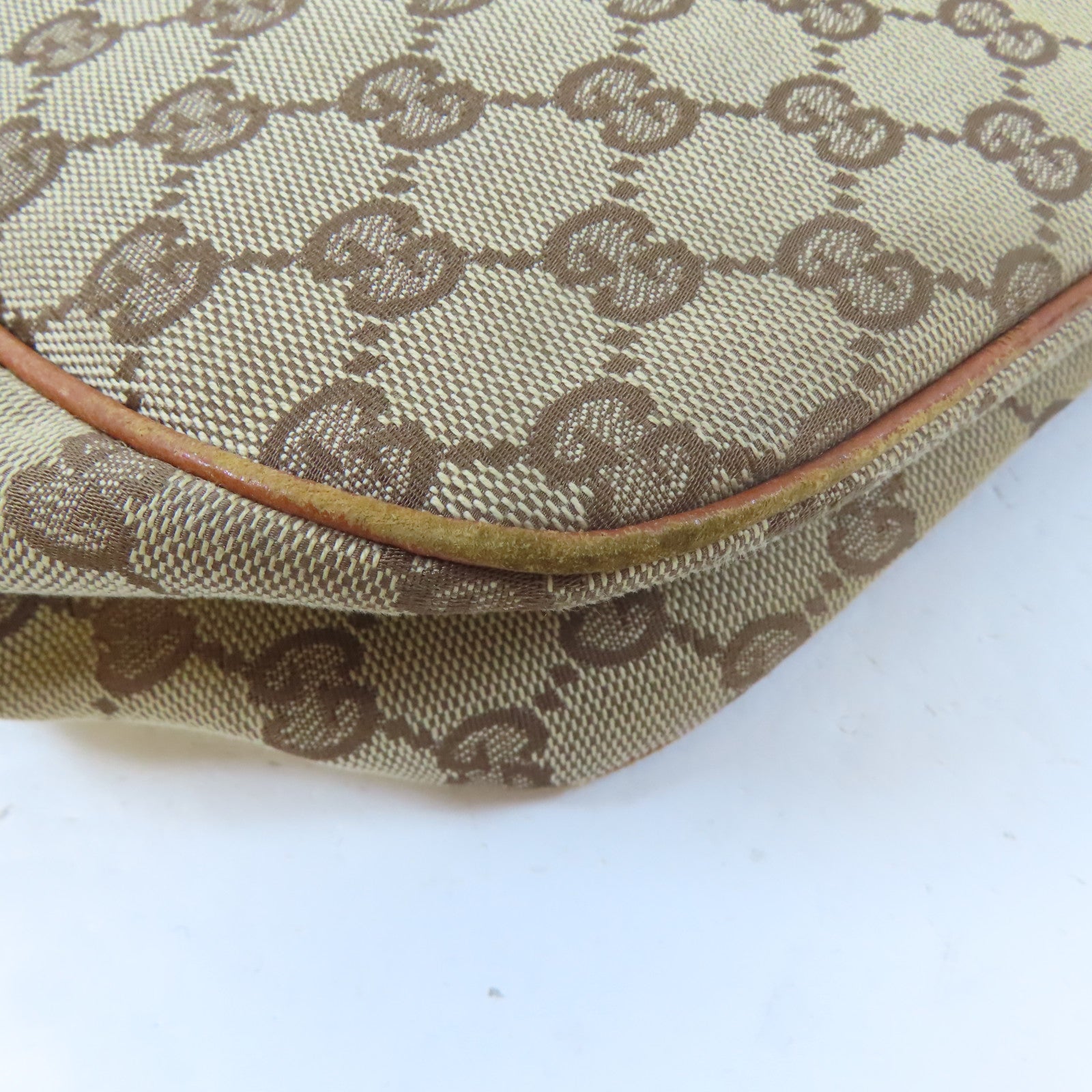 GUCCI 帆布Shoulder Bag銀扣肩背袋啡色