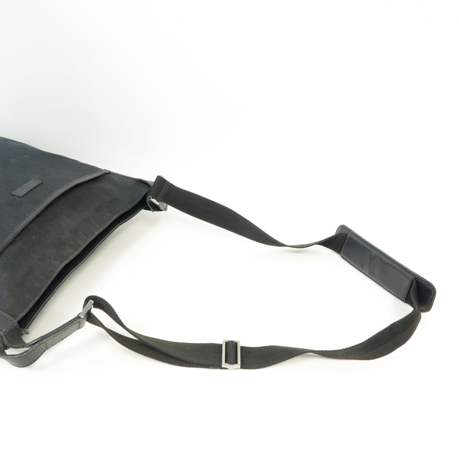 GUCCI 【激減優惠】帆布Shoulder Bag銀扣肩背袋黒色