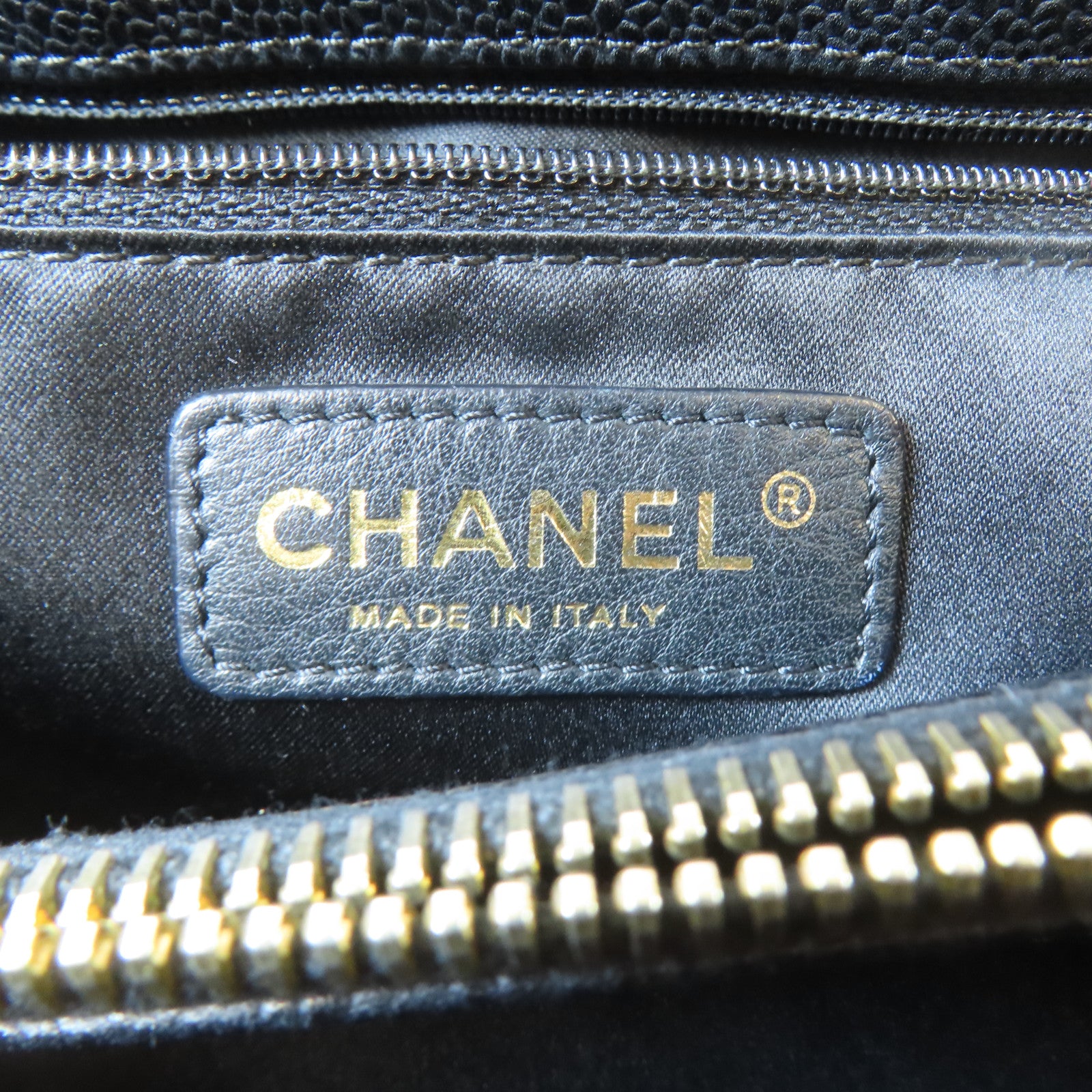 CHANEL 菱格Caviar皮革GST金扣手挽袋黑色