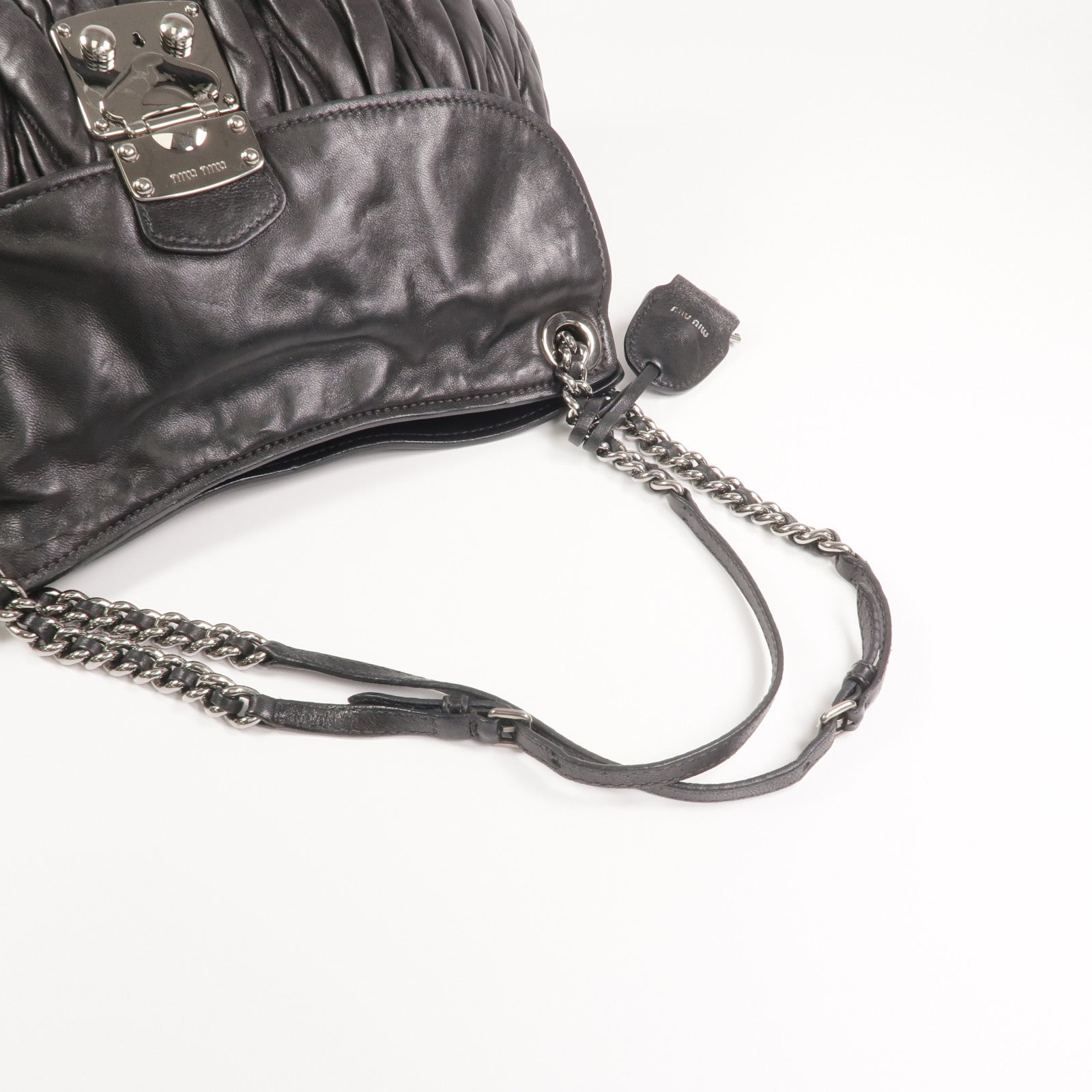 Miu Miu 羊皮皮革Chain Shoulder銀扣鏈帶肩背袋