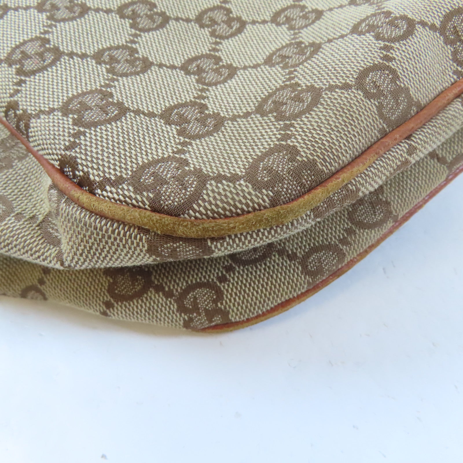 GUCCI 帆布Shoulder Bag銀扣肩背袋啡色