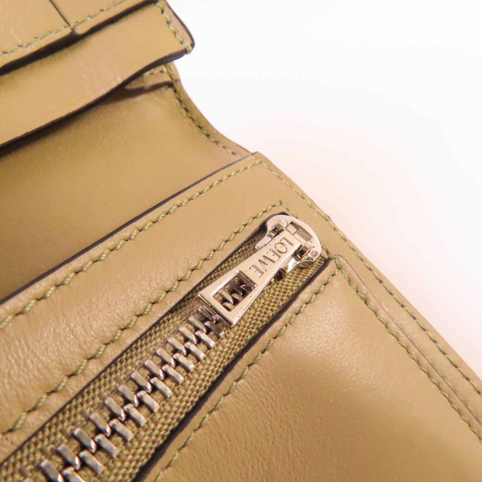 LOEWE 【激減優惠】牛皮皮革Long Vertical Wallet長錢包灰色