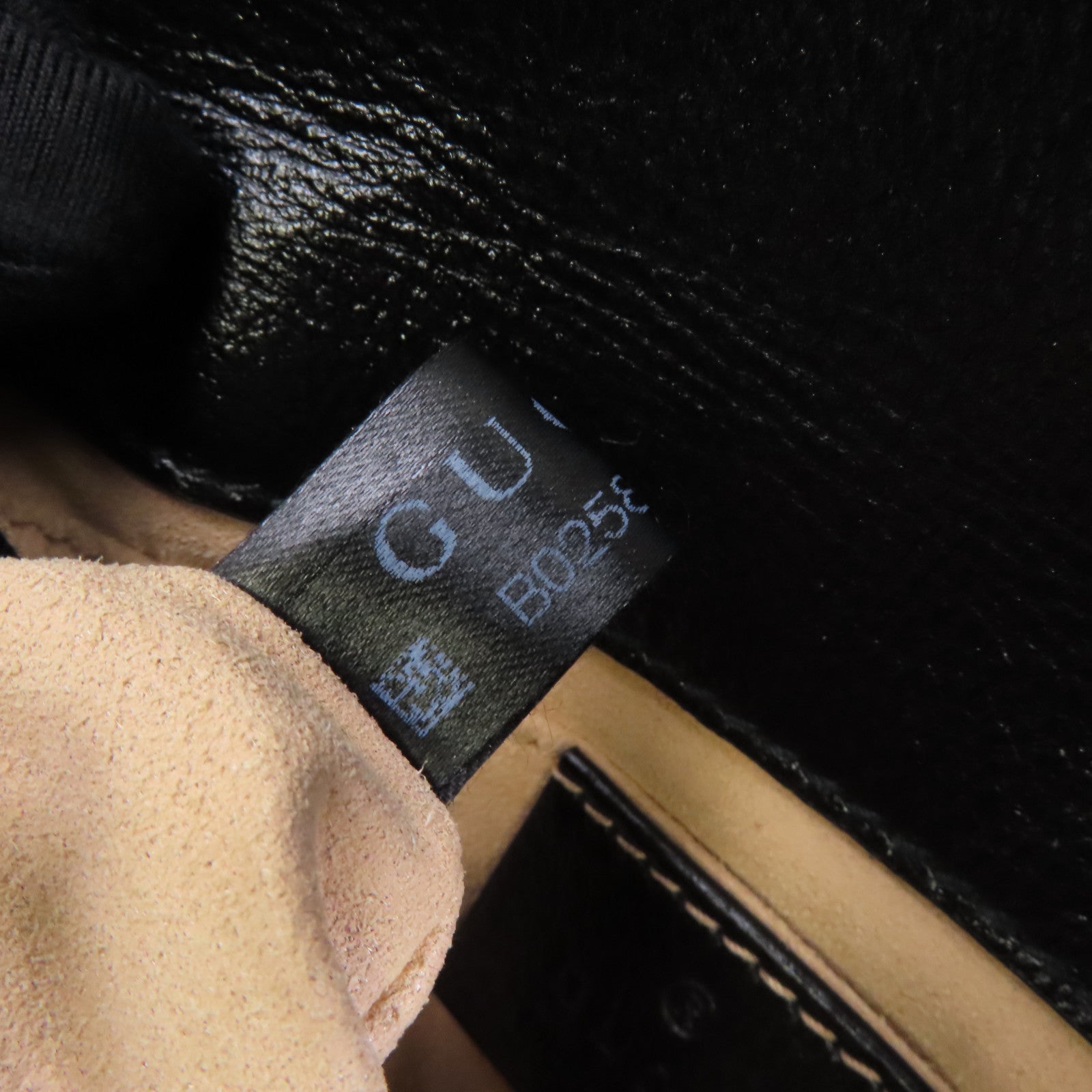 GUCCI 【激減優惠】牛皮皮革GG Marmont Waist Bag金扣腰包黑色
