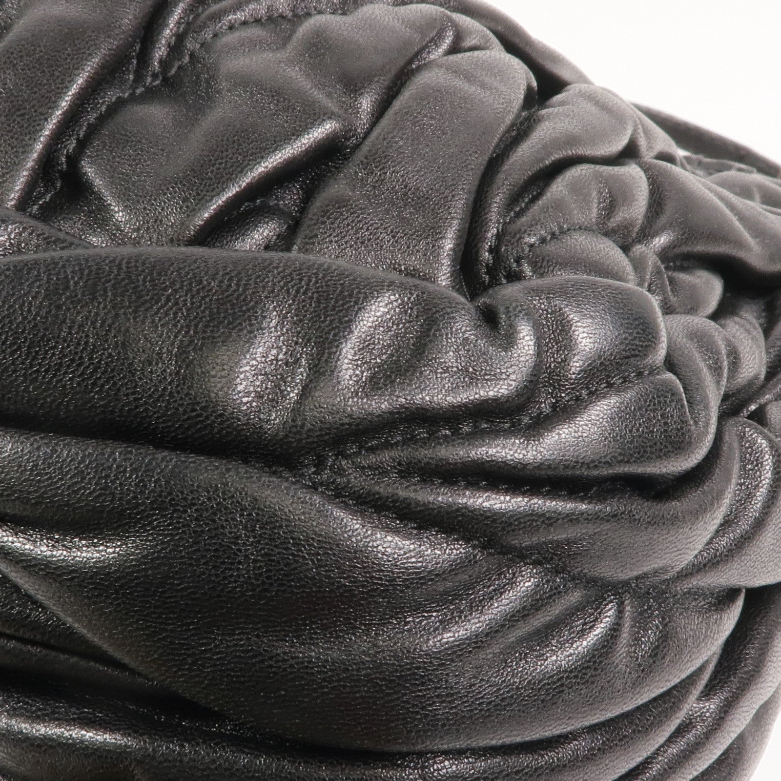 Miu Miu 羊皮皮革Chain Shoulder銀扣鏈帶肩背袋