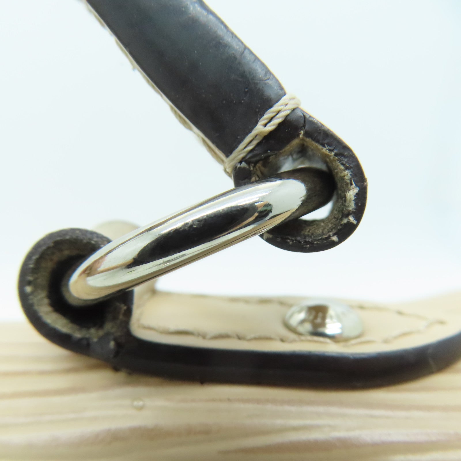 LOUIS VUITTON Epi Cluny BB银扣手挽肩背两用袋米色