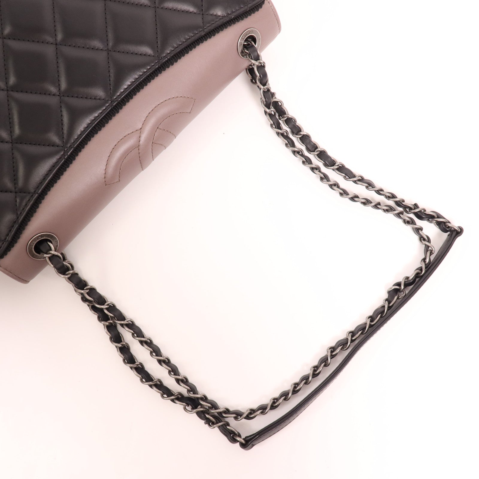 CHANEL 羊皮皮革Chain Shoulder銀扣肩背袋