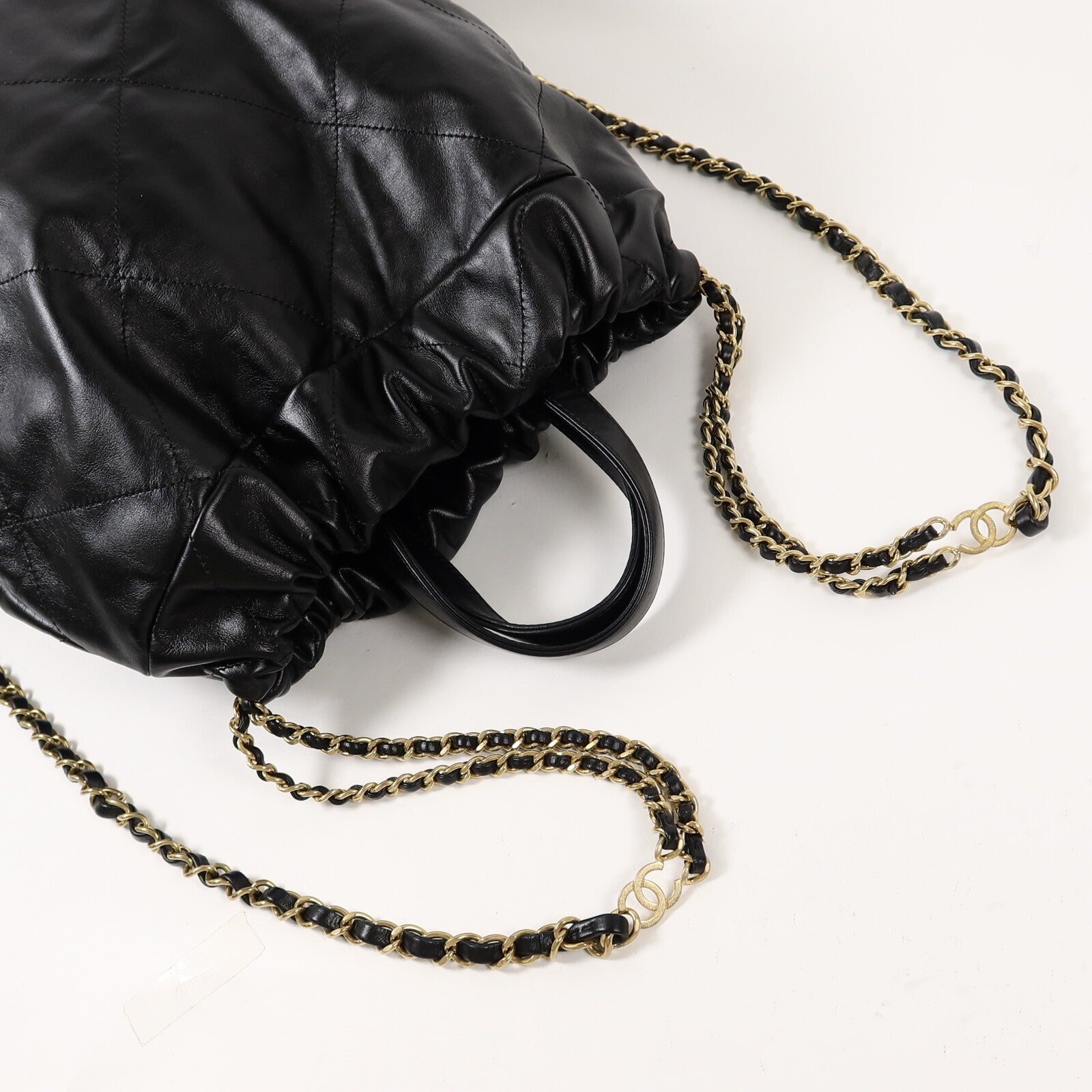 CHANEL 牛皮皮革Chanel 22 Backpack背包