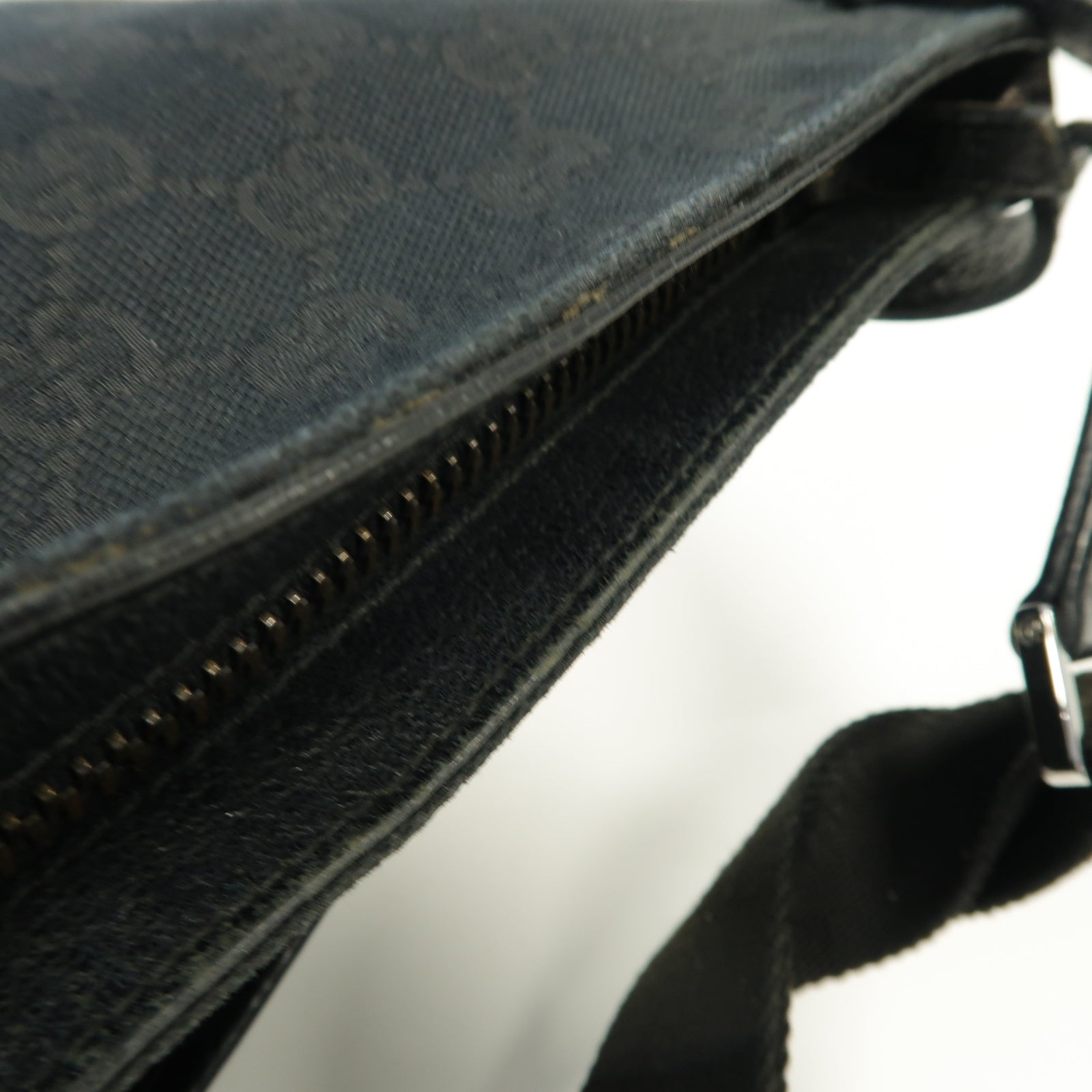 GUCCI 【激減優惠】帆布Shoulder Bag銀扣肩背袋黒色