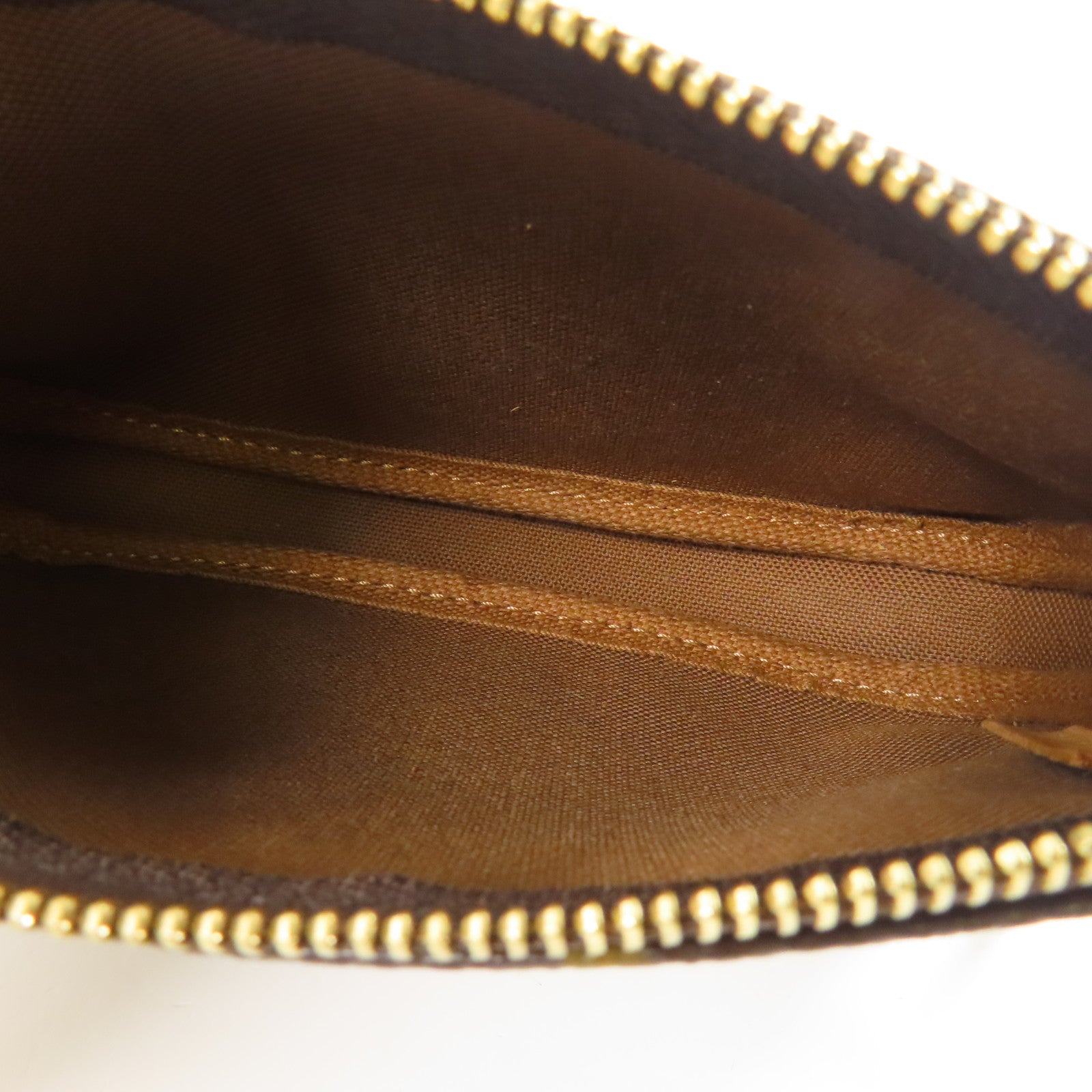 LOUIS VUITTON Monogram Mini Pochette Accessoires金扣手挽袋棕色