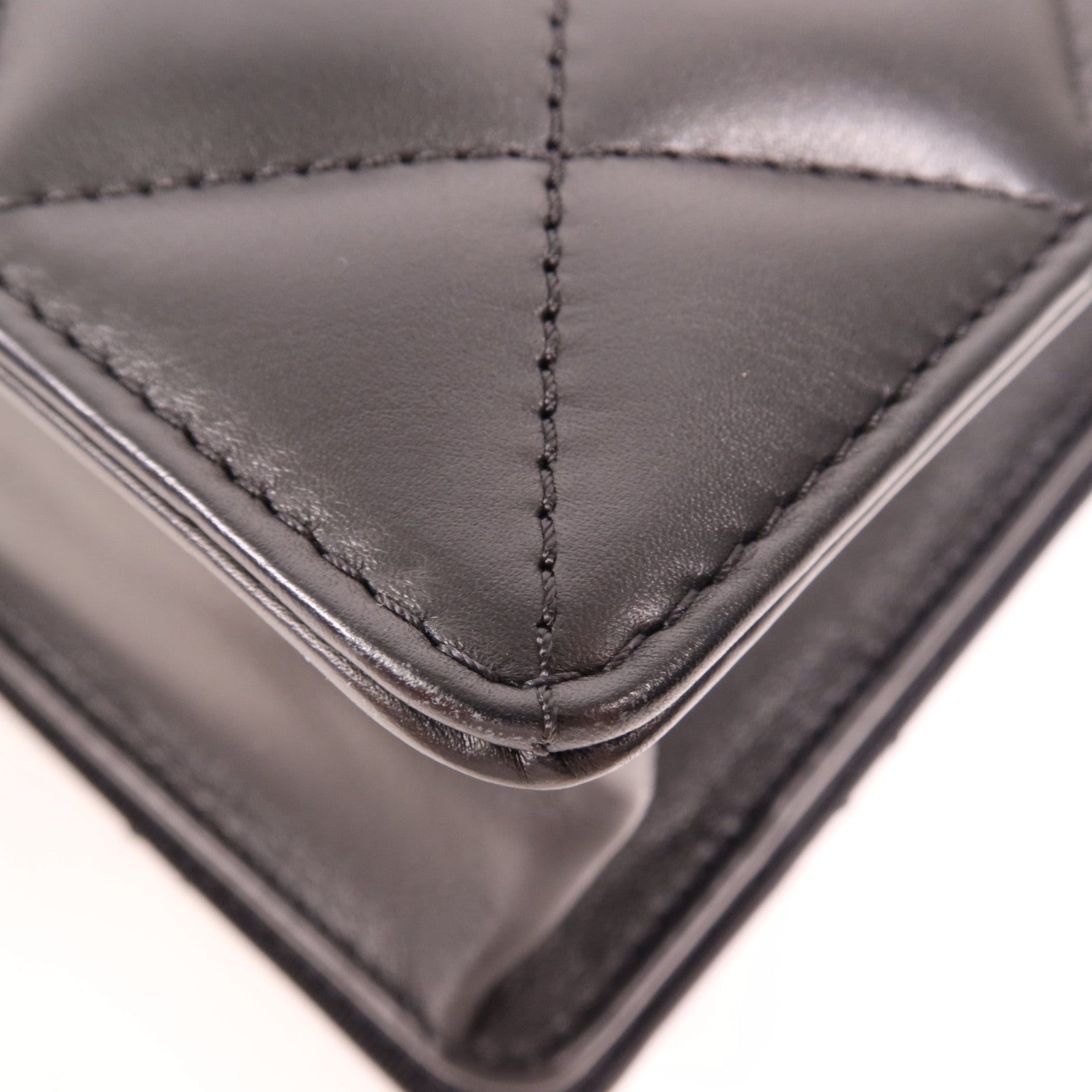 CHANEL 羊皮皮革Chain Shoulder銀扣肩背袋