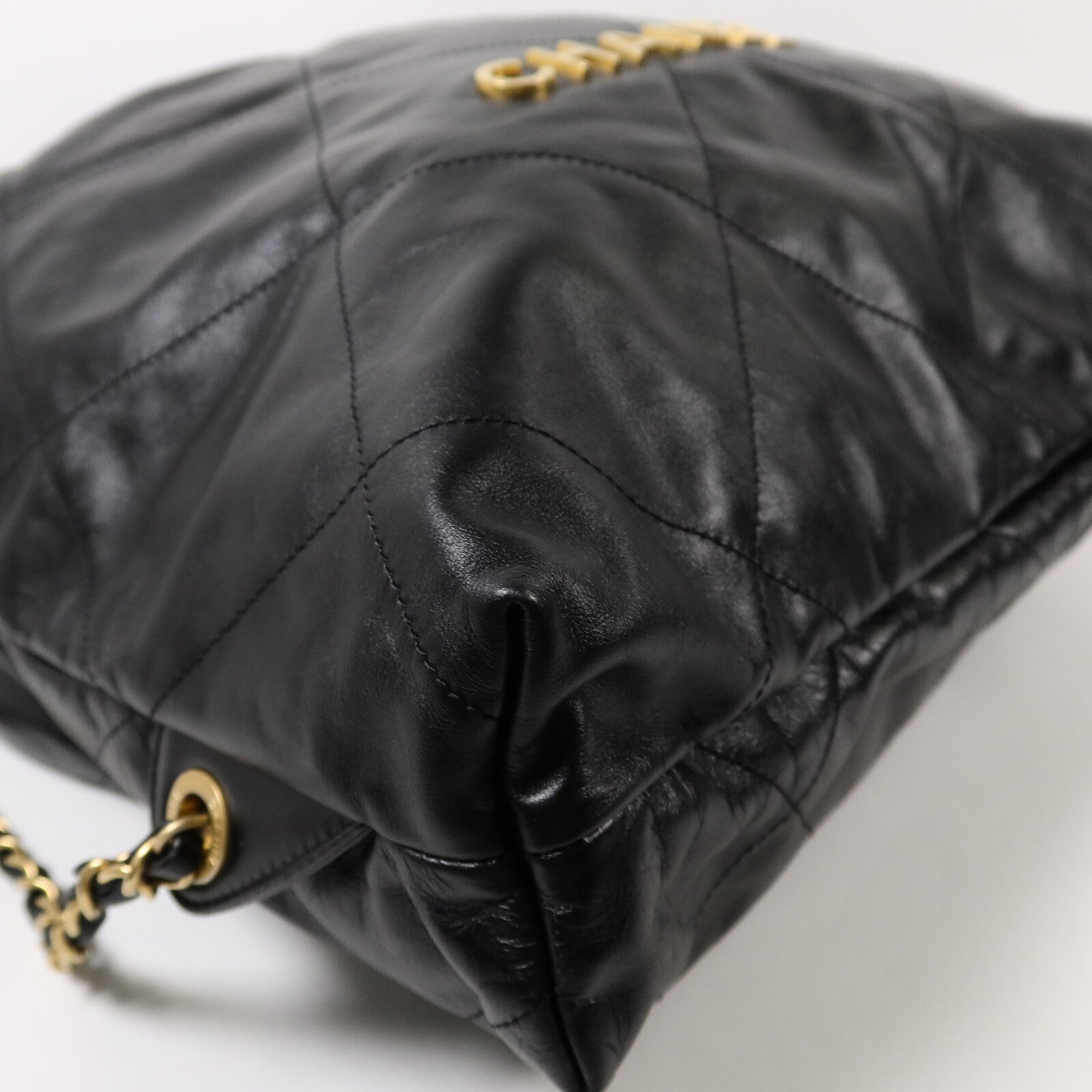 CHANEL 牛皮皮革Chanel 22 Backpack背包
