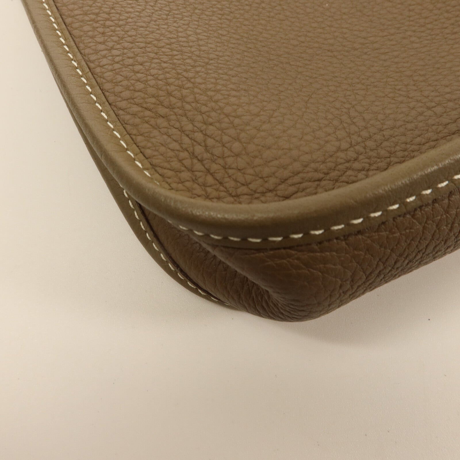 HERMES Clemence皮革Evelyne TPM肩背袋Etoupe