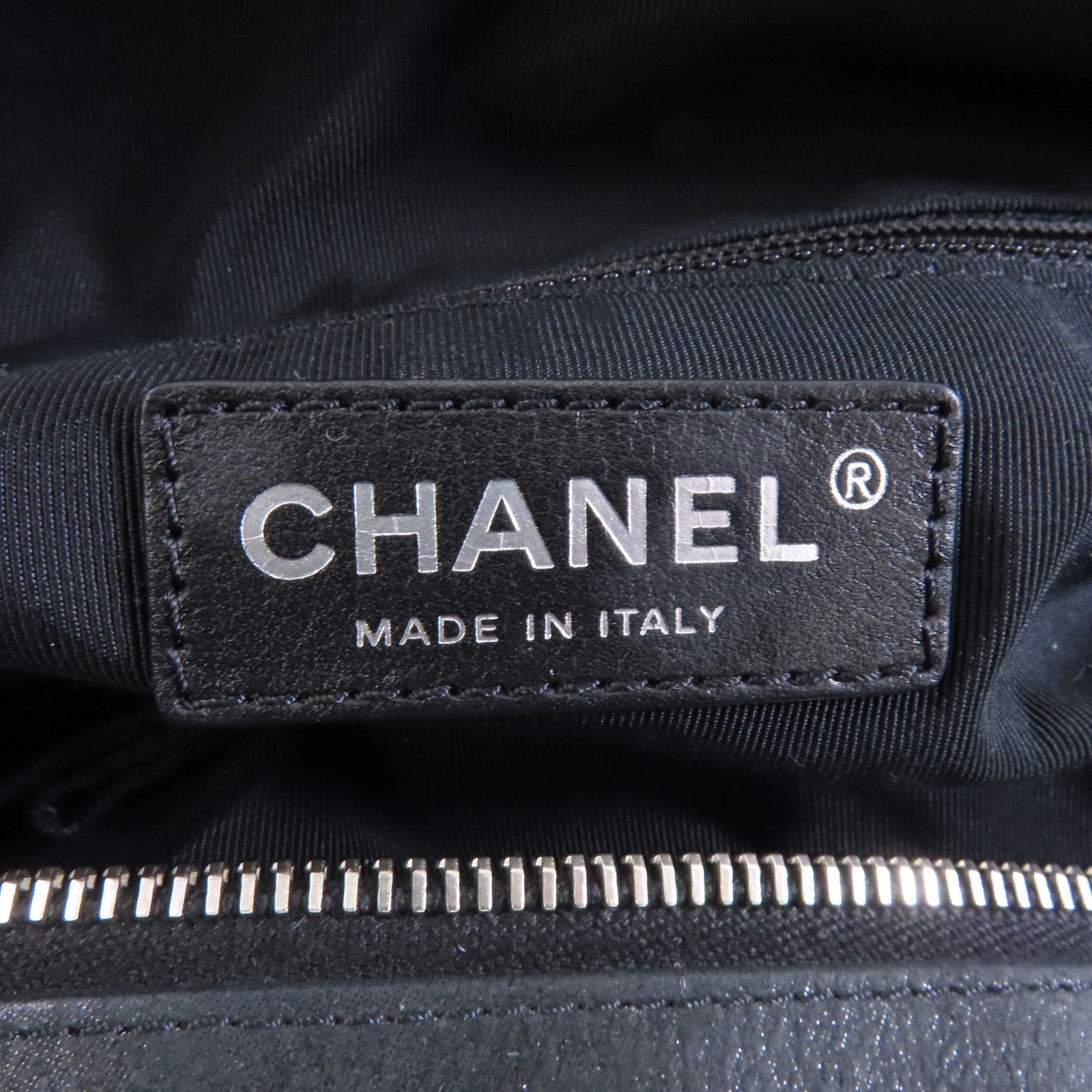 CHANEL 【激減優惠】塗層皮革Chain Shoulder Bag銀扣鏈帶肩背袋黑色