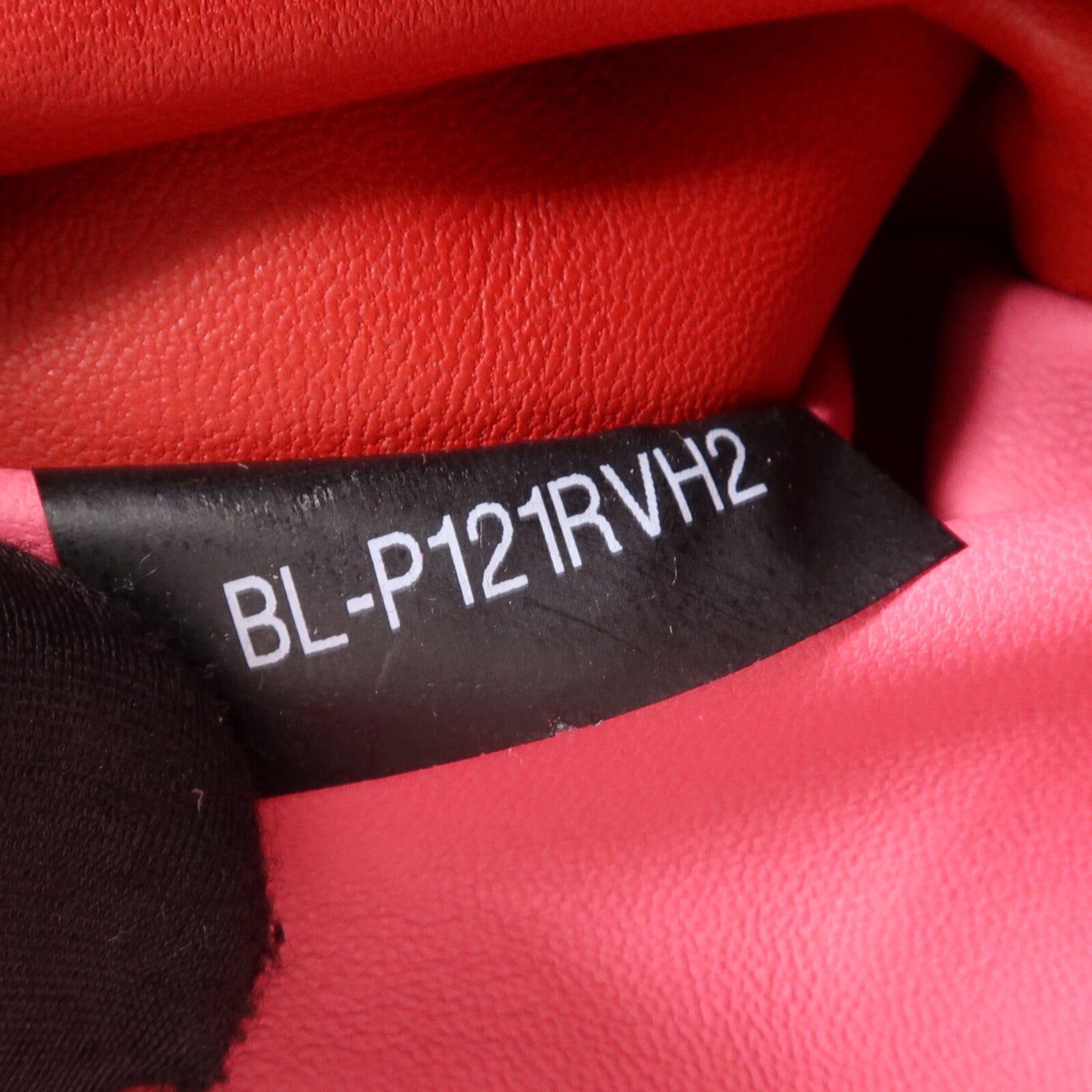 Valentino 牛皮皮革Rocktud Spike手挽肩背兩用袋