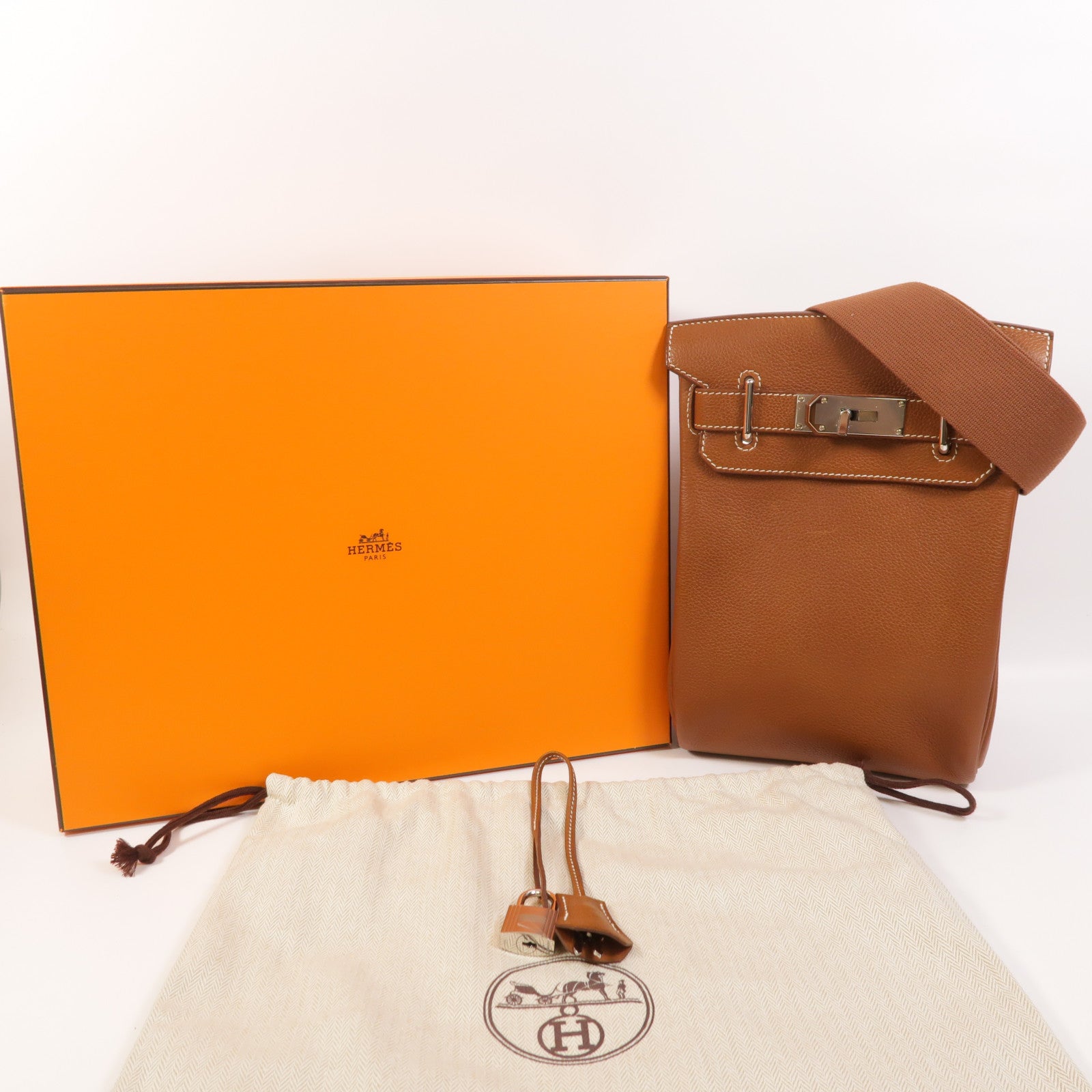 HERMES Barenia皮革Hac A Dos PM銀扣背包Fauve