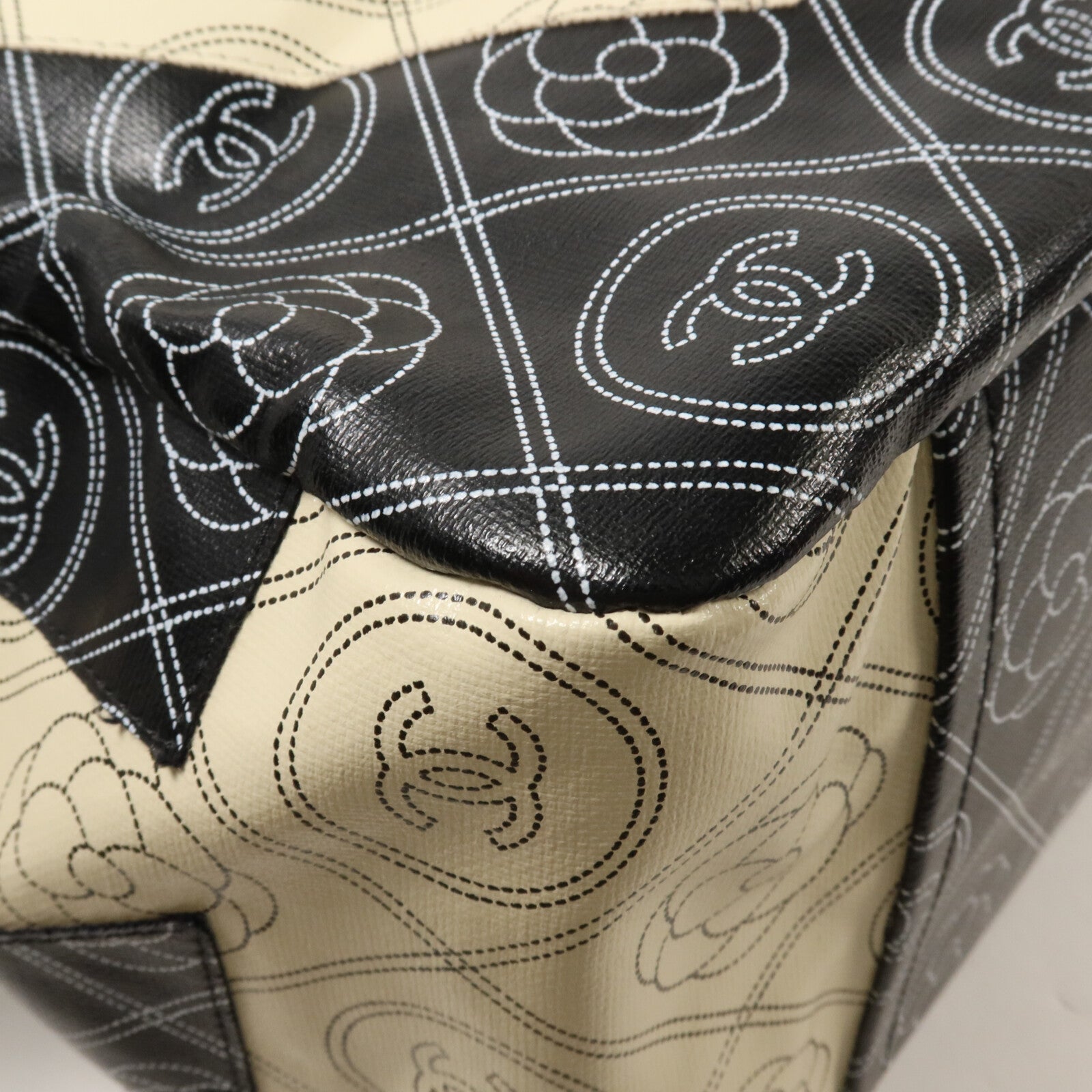 CHANEL 塗層帆布Maxi Bowling Bag鏈帶手挽肩背兩用袋