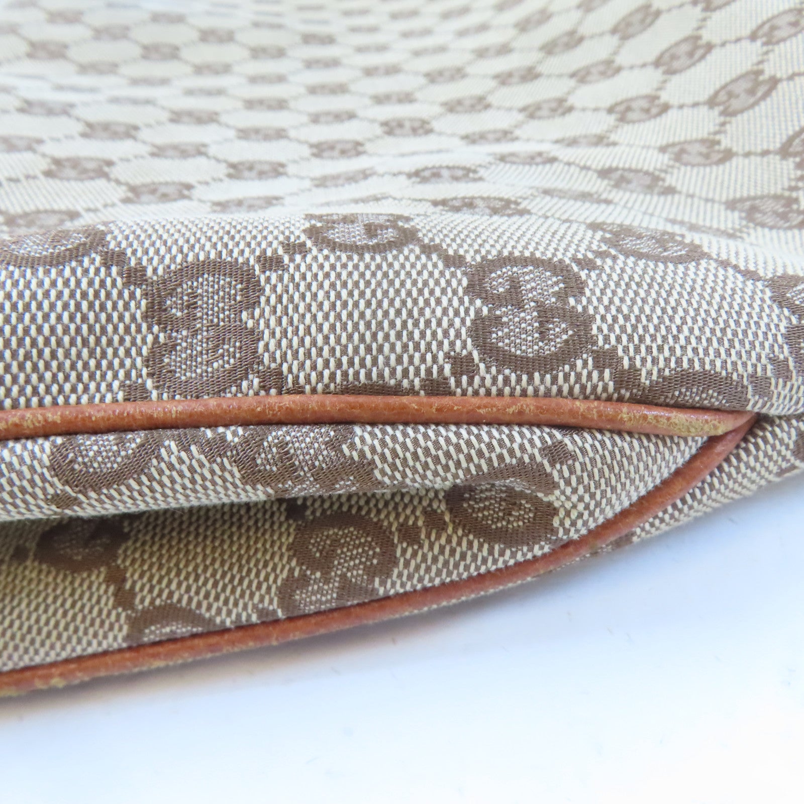 GUCCI 帆布Shoulder Bag銀扣肩背袋啡色