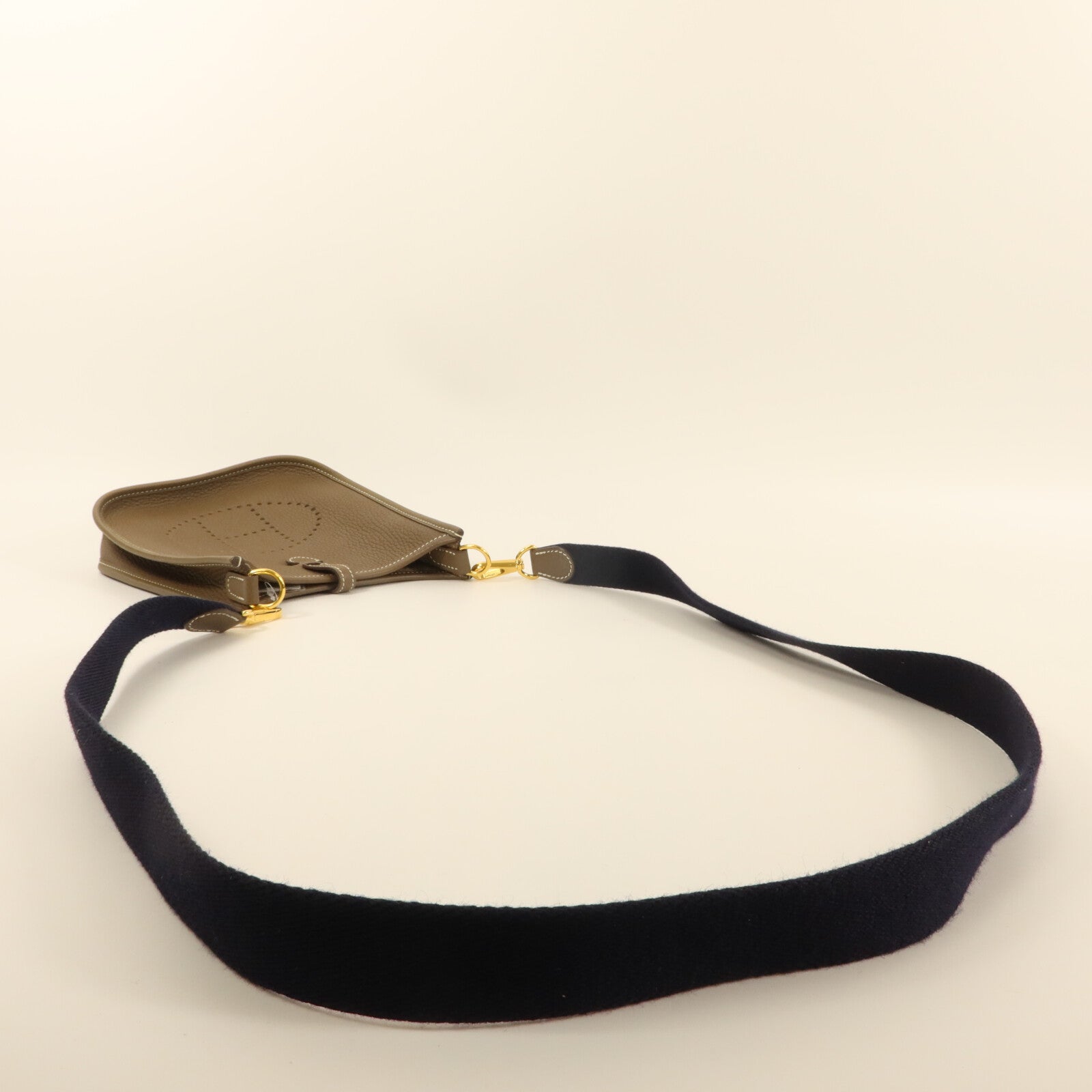 HERMES Clemence皮革Evelyne TPM肩背袋Etoupe