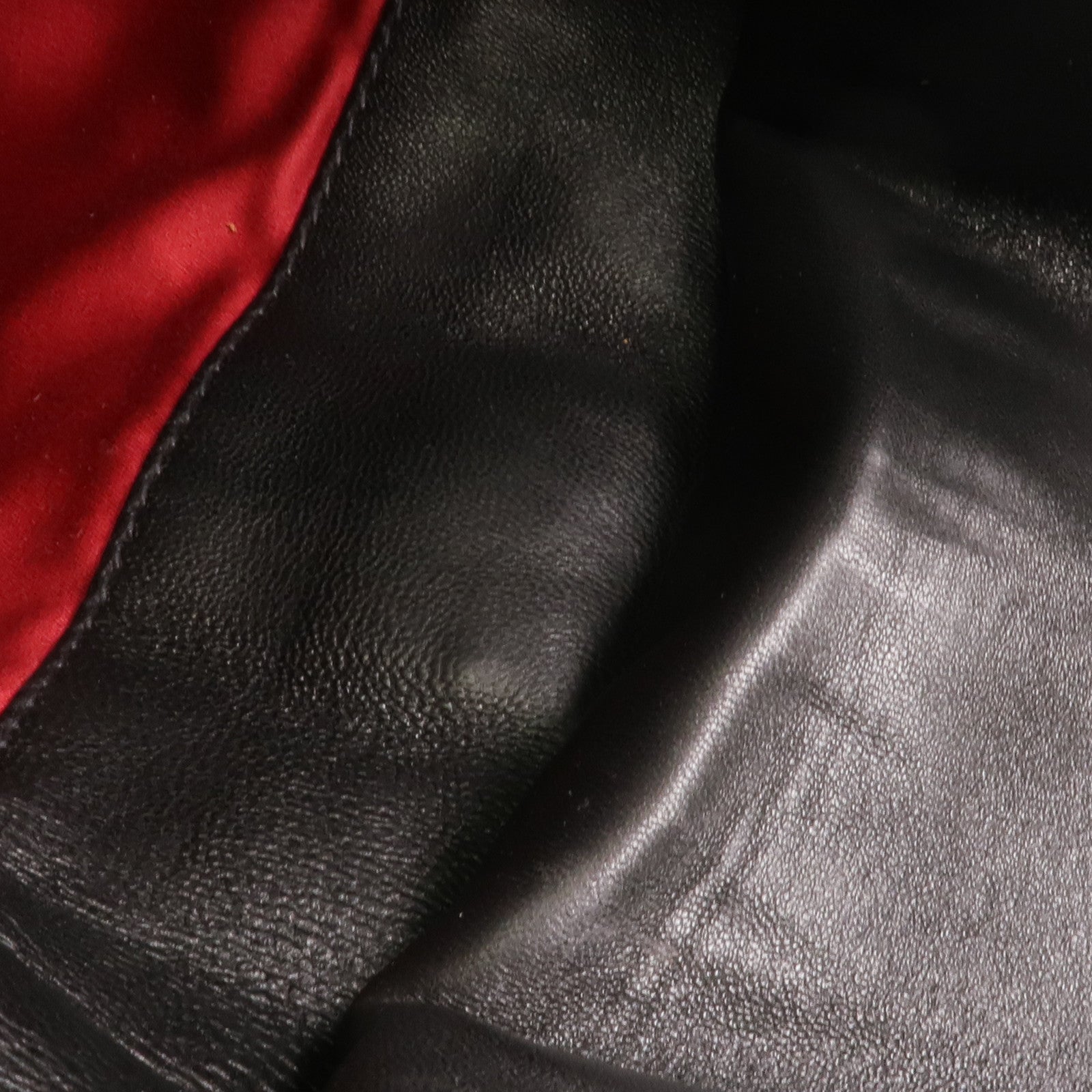 Miu Miu 羊皮皮革Chain Shoulder銀扣鏈帶肩背袋