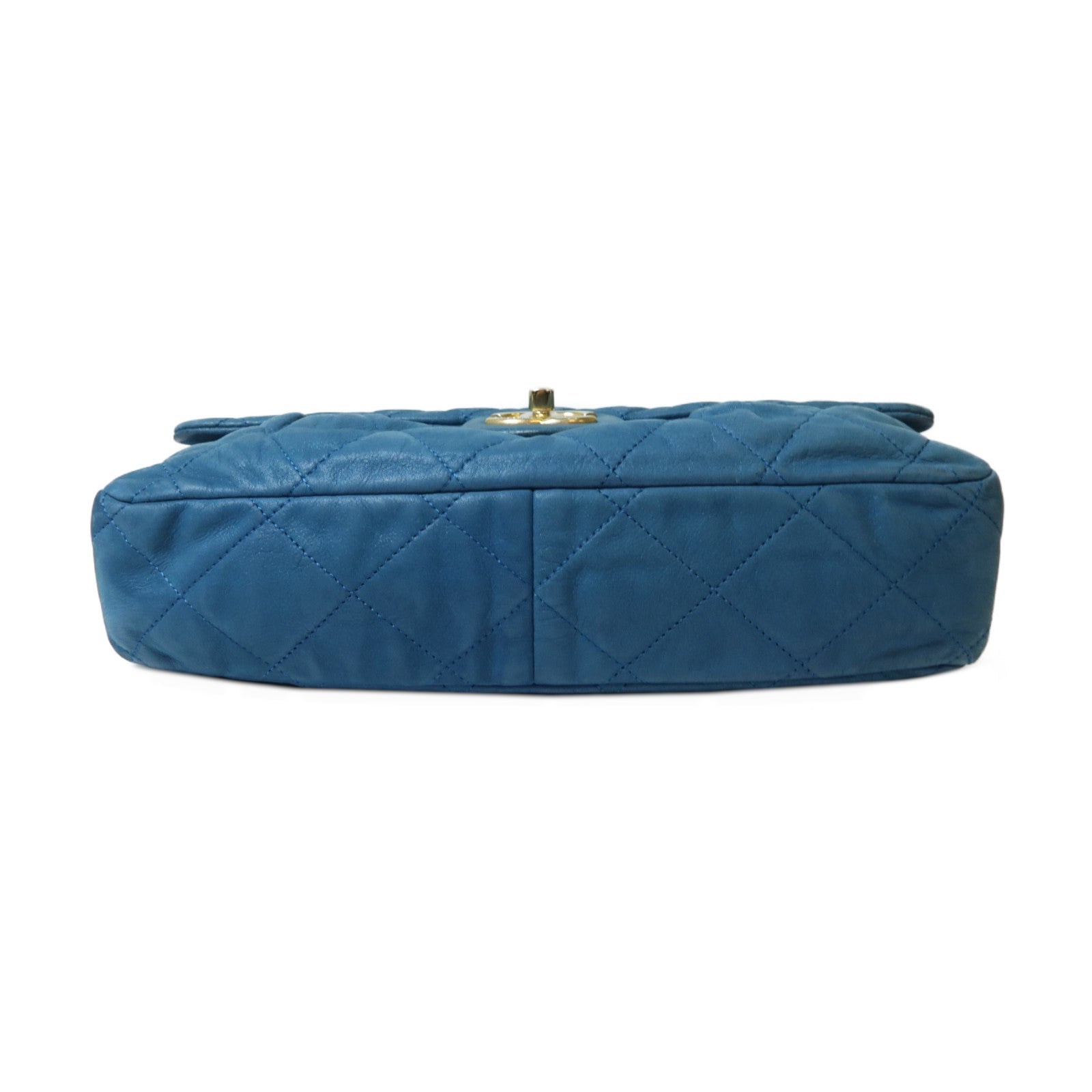 CHANEL 菱格牛皮皮革Chain Shoulder金扣鏈帶肩背袋藍色