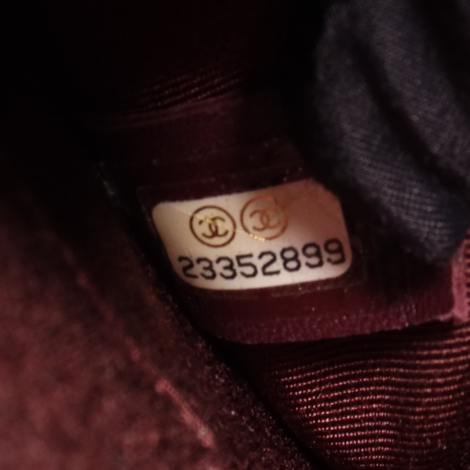 CHANEL 羊皮皮革Chain Shoulder銀扣肩背袋