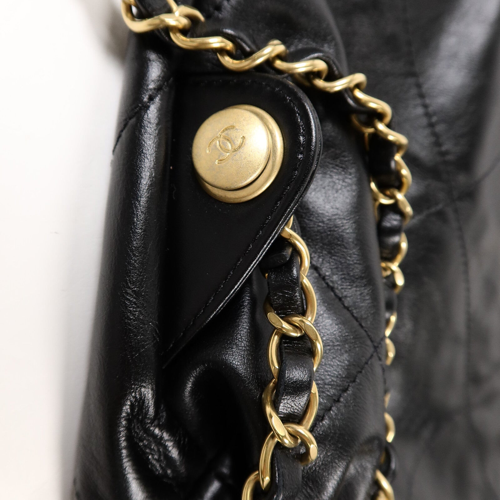 CHANEL 牛皮皮革Chanel 22 Backpack背包