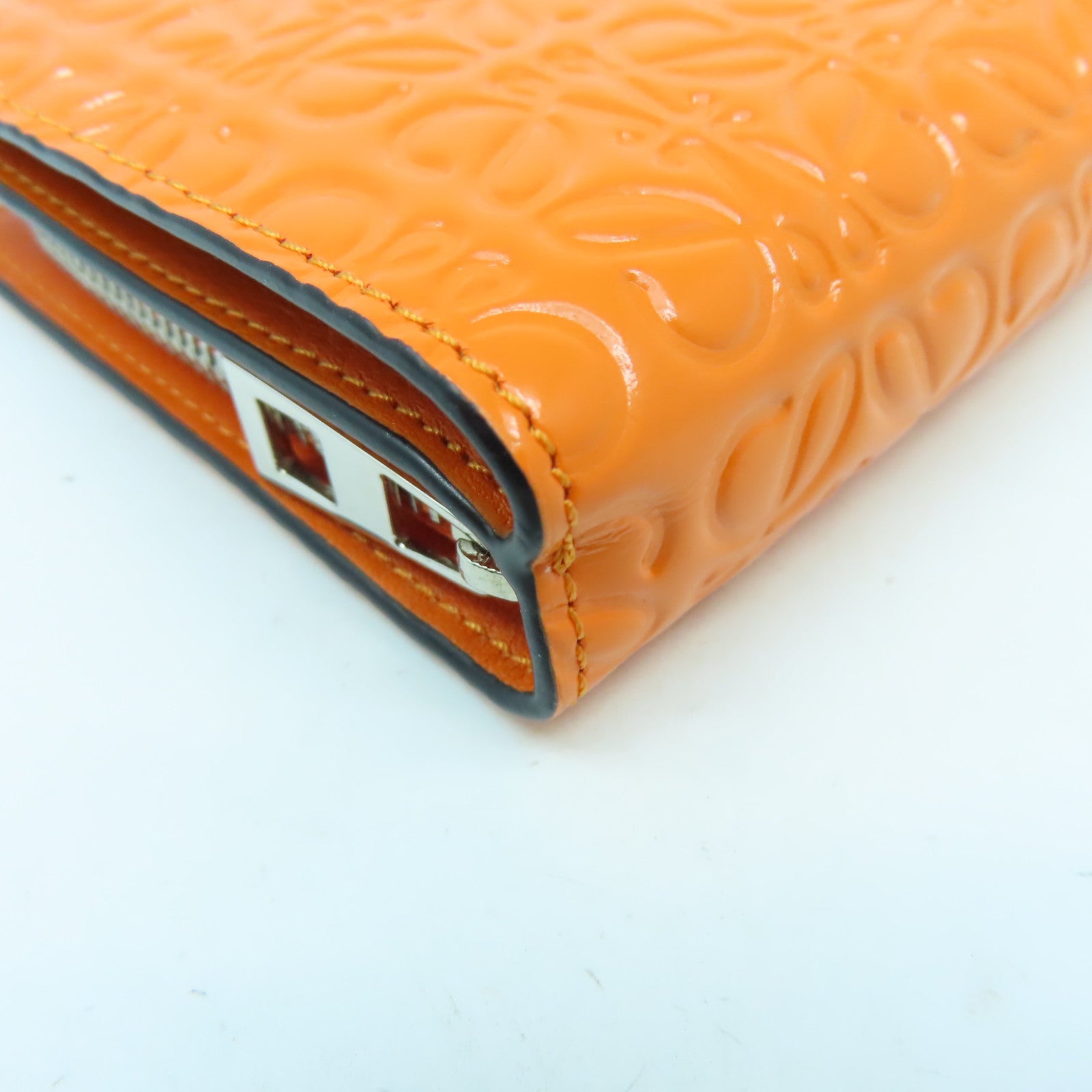 LOEWE 【激減優惠】牛皮皮革Wallet銀扣錢包橙色