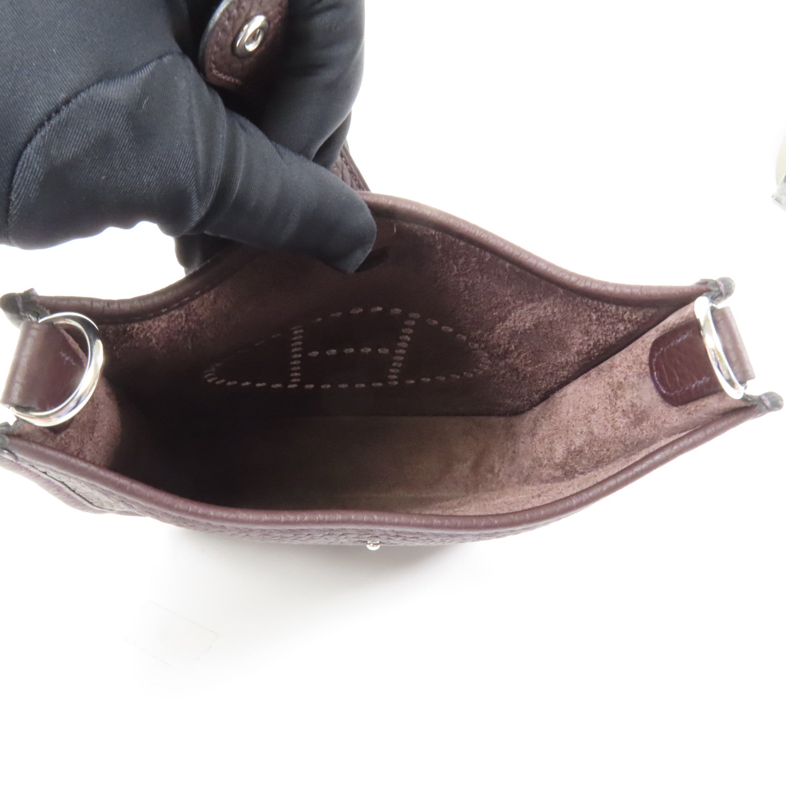 HERMES Clemence皮革Evelyne TPM銀扣肩背袋Rouge Sellier