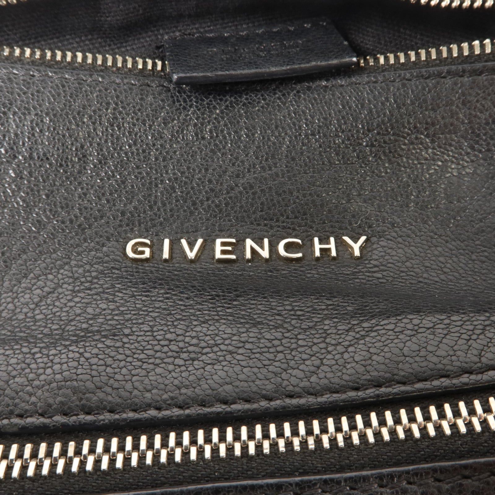 GIVENCHY 牛皮皮革Pandora Wristlet手拿包